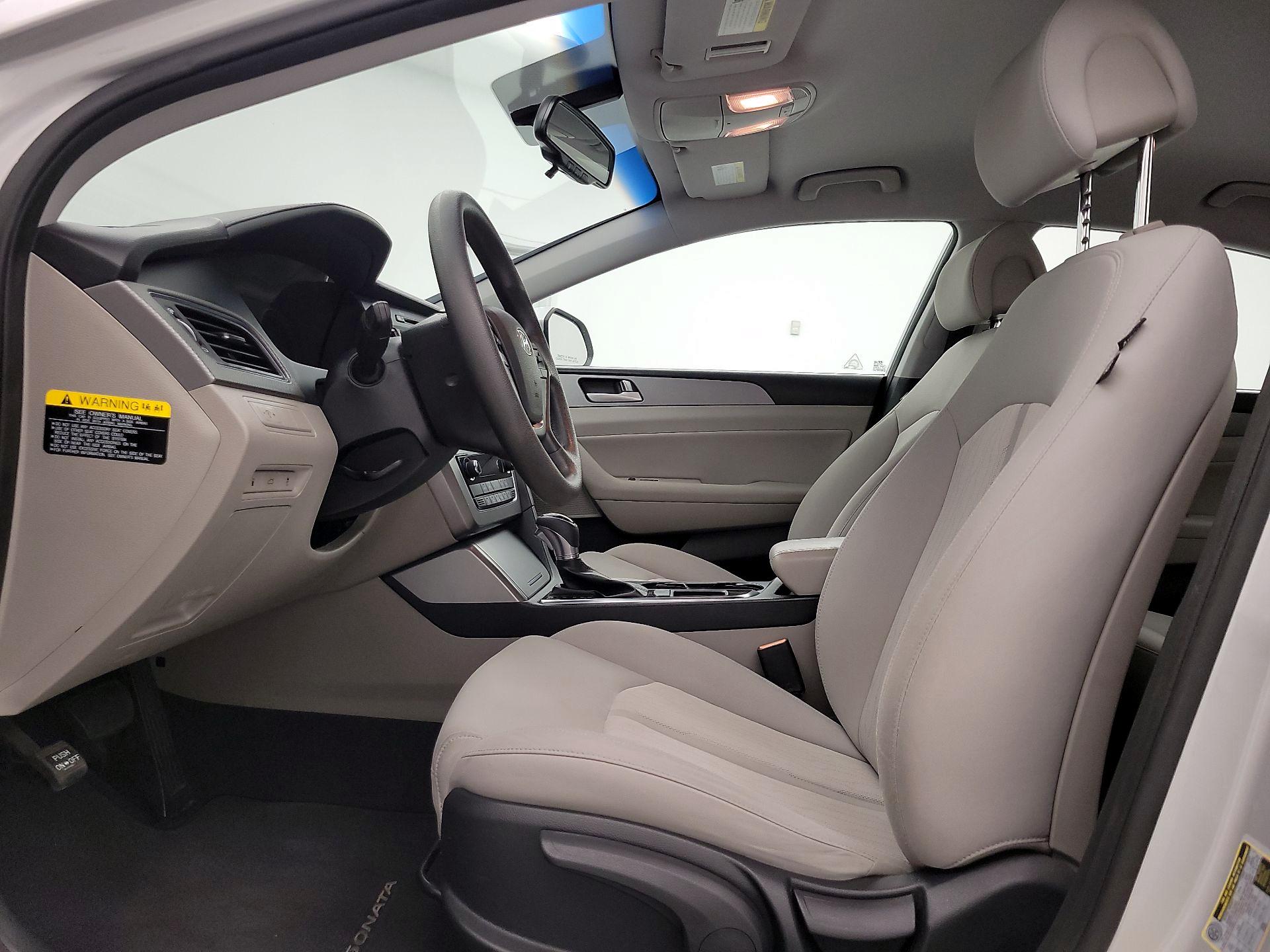 Thumbnail: 2016 Hyundai Sonata - 19