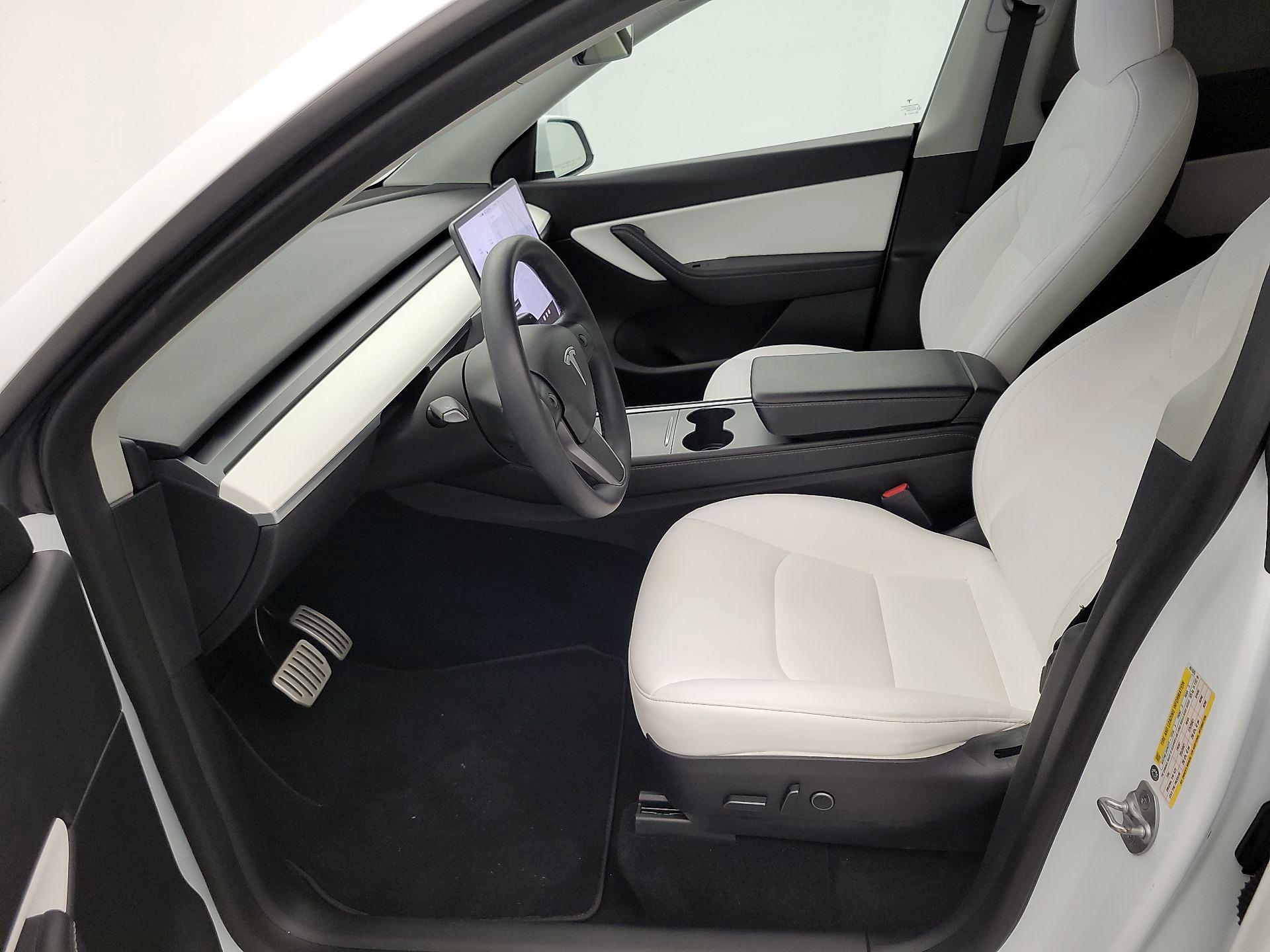 Thumbnail: 2022 Tesla Model Y - 11