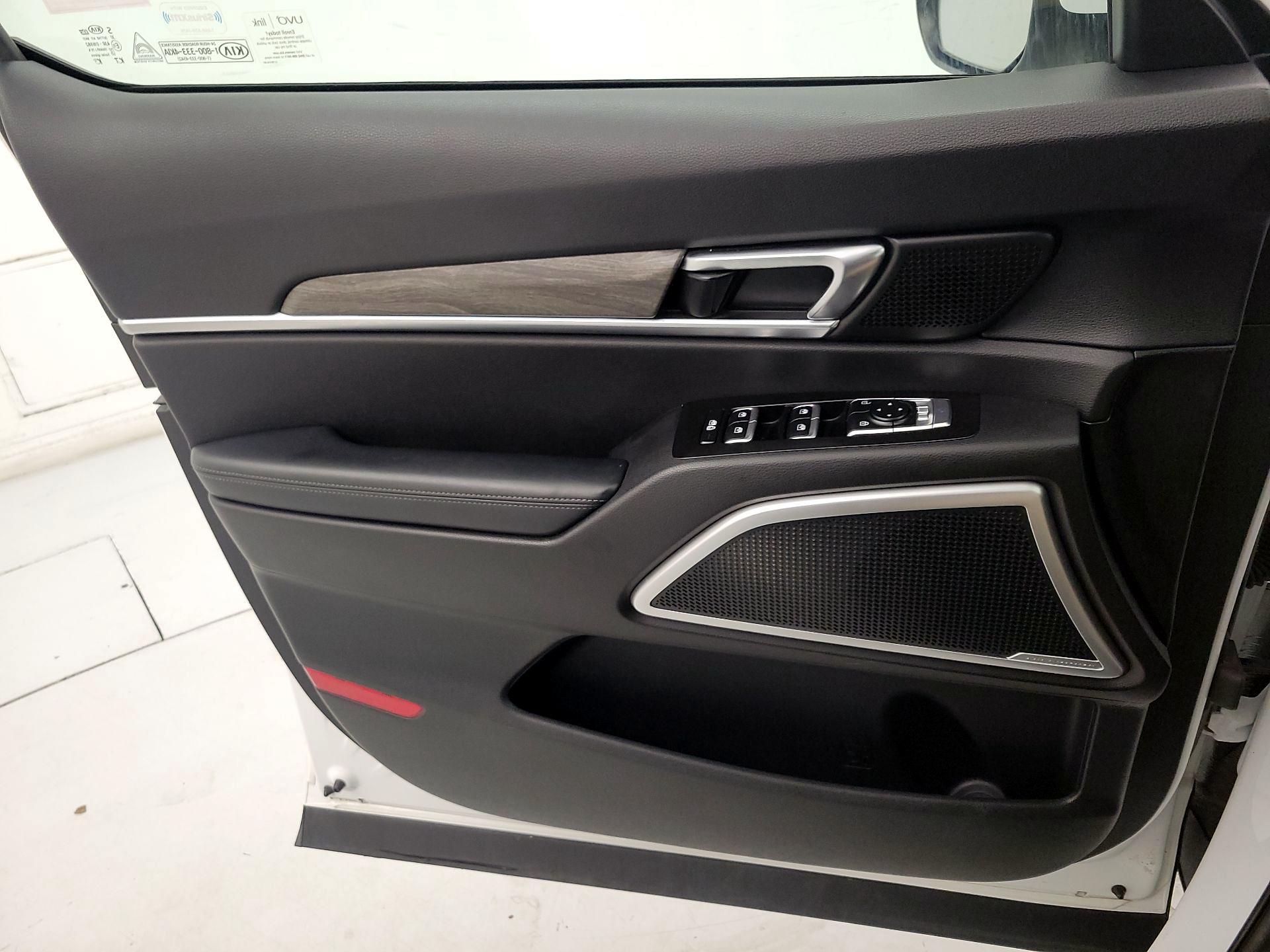 Thumbnail: 2020 Kia Telluride - 12