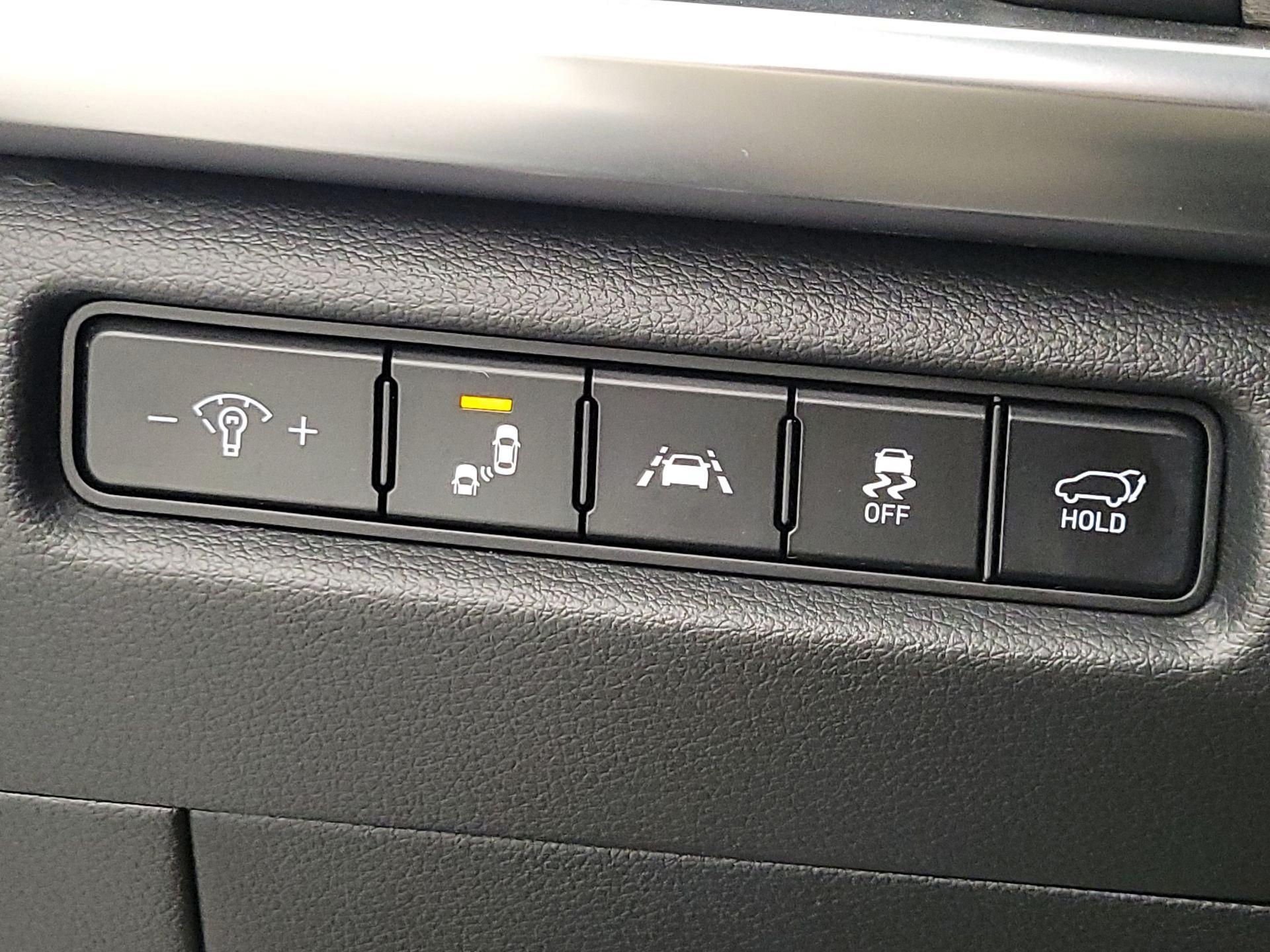 Thumbnail: 2020 Kia Telluride - 13