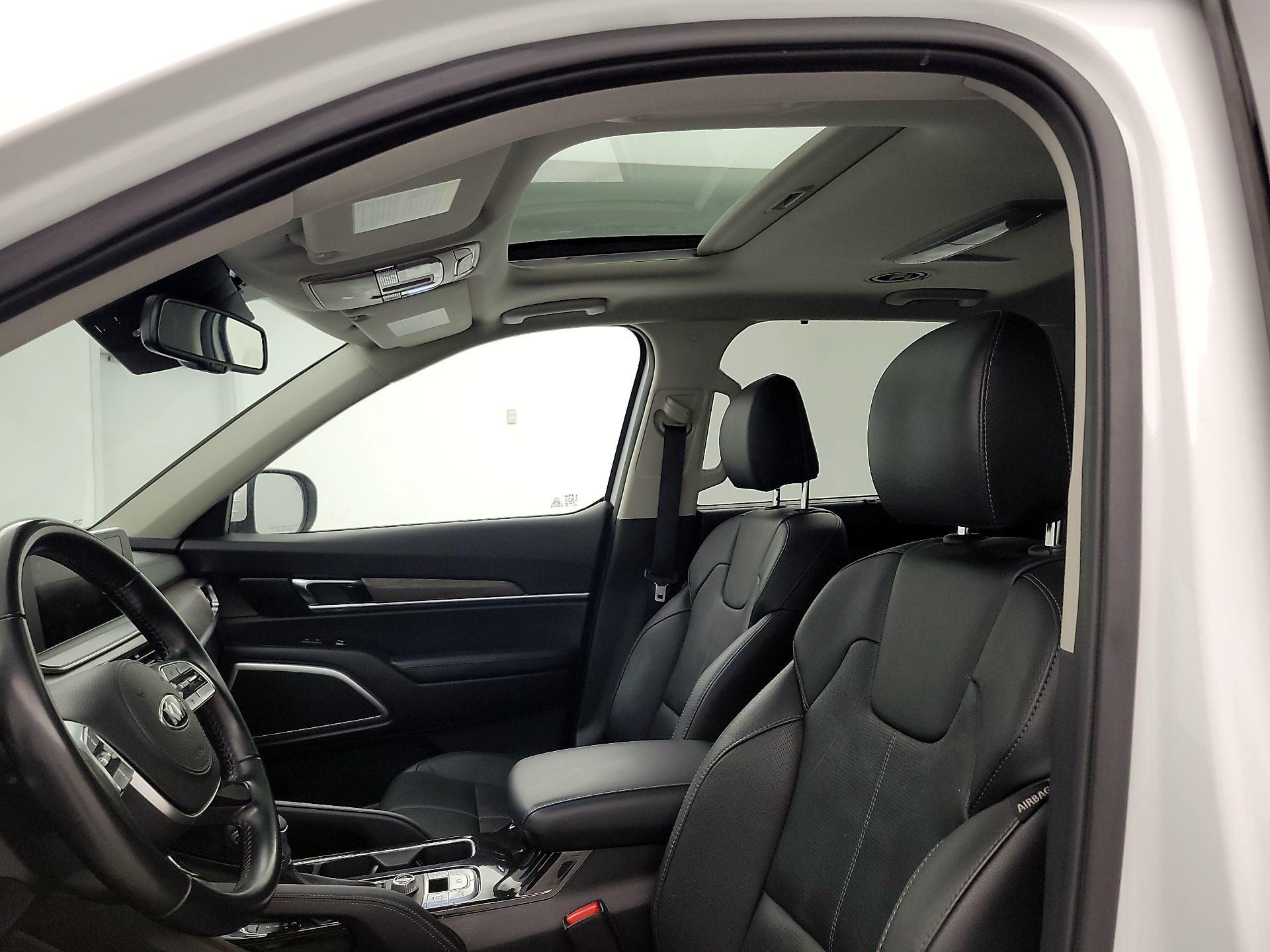 Thumbnail: 2020 Kia Telluride - 18