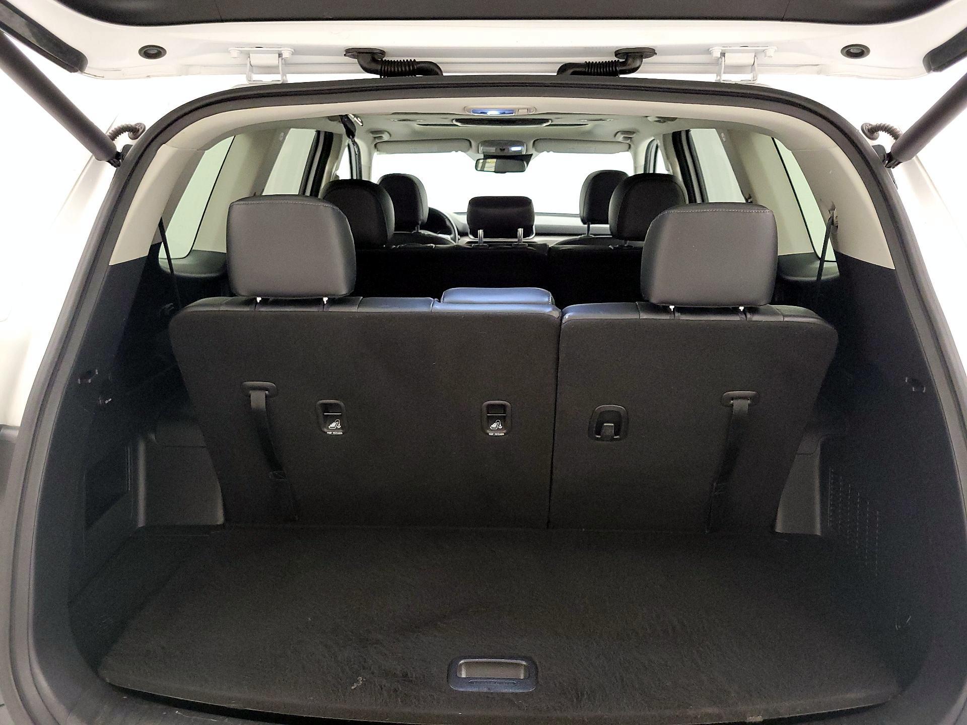 Thumbnail: 2020 Kia Telluride - 20