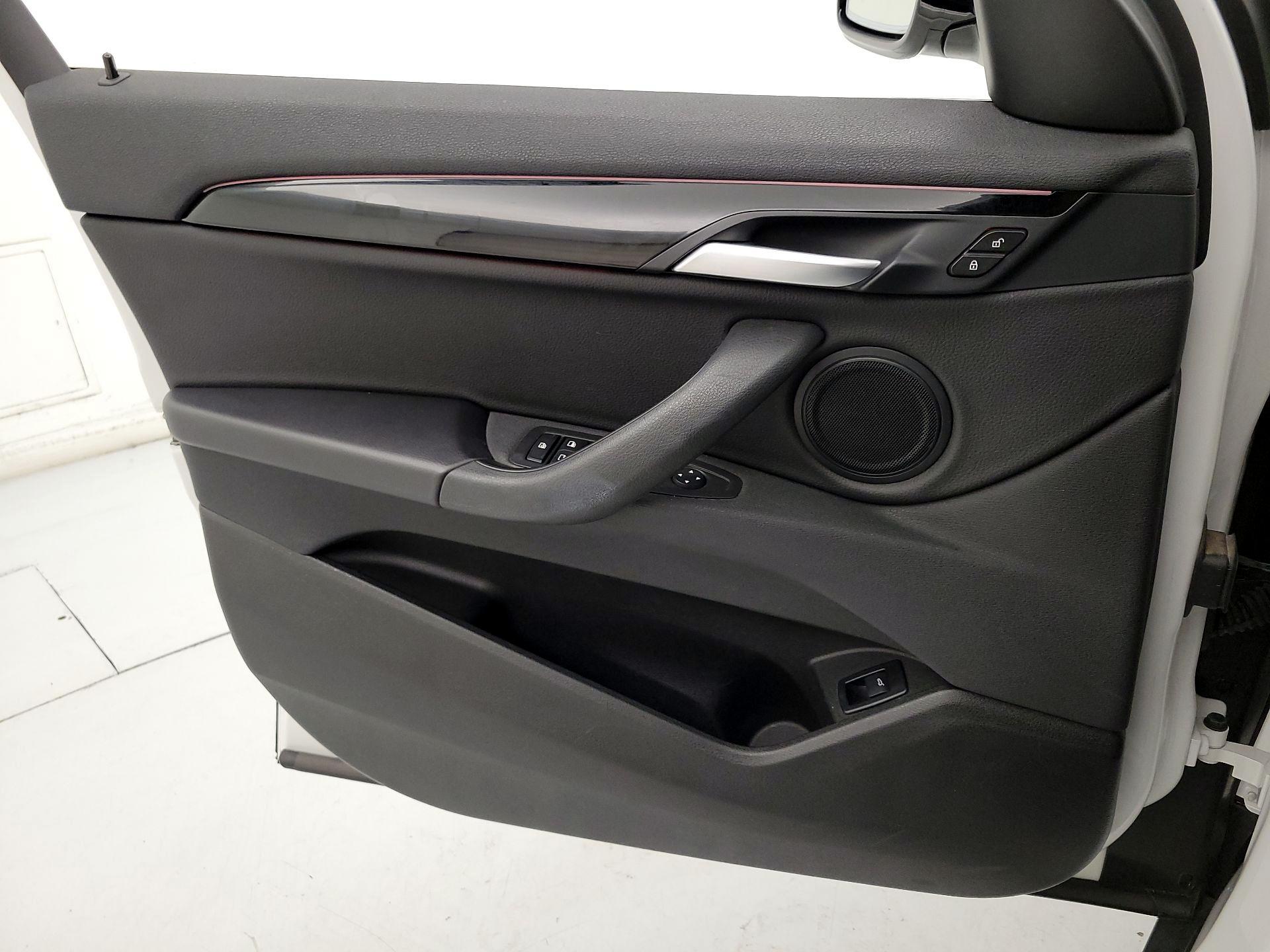 Thumbnail: 2020 BMW X2 - 12