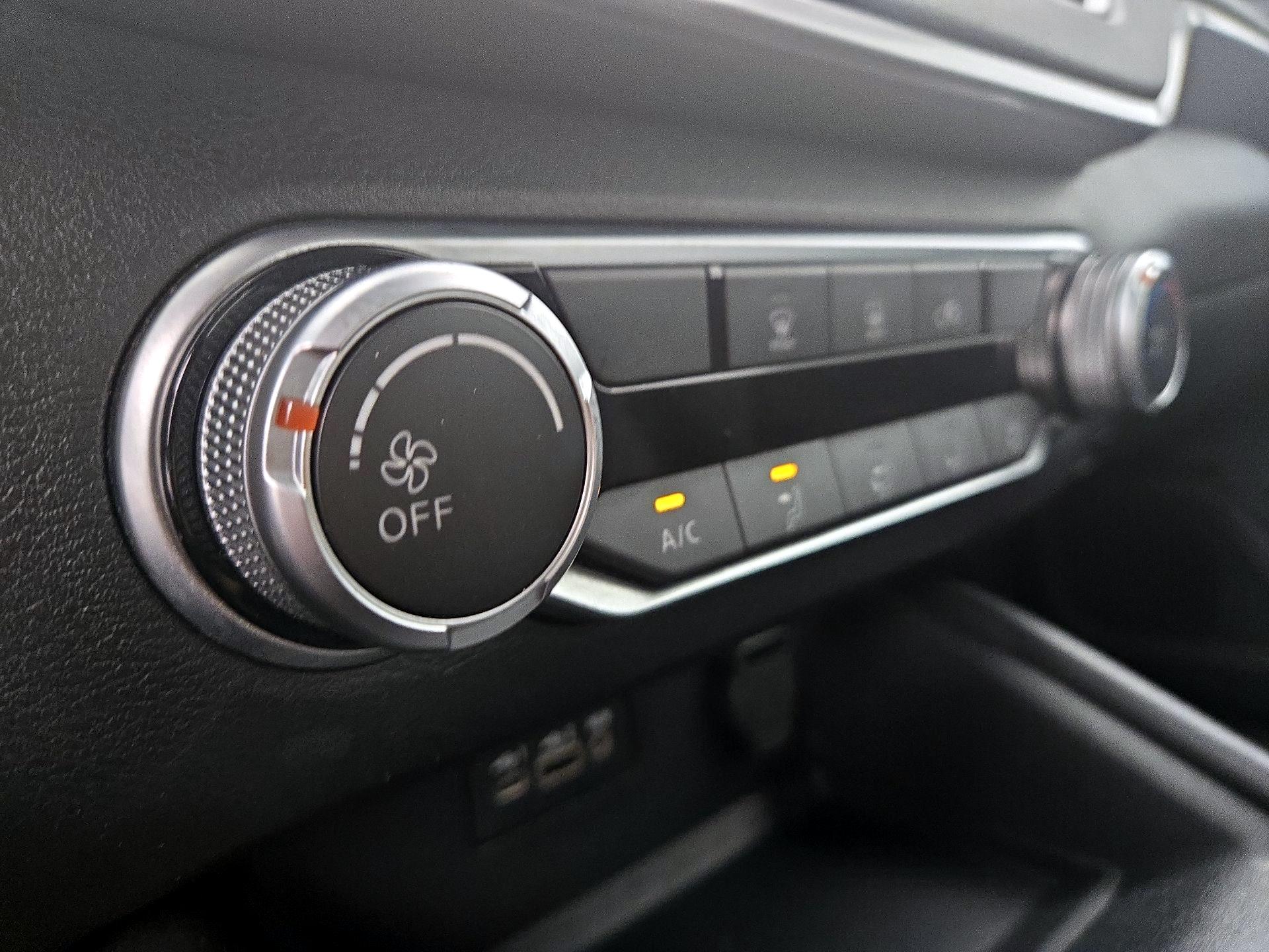 Thumbnail: 2021 Nissan Altima - 16