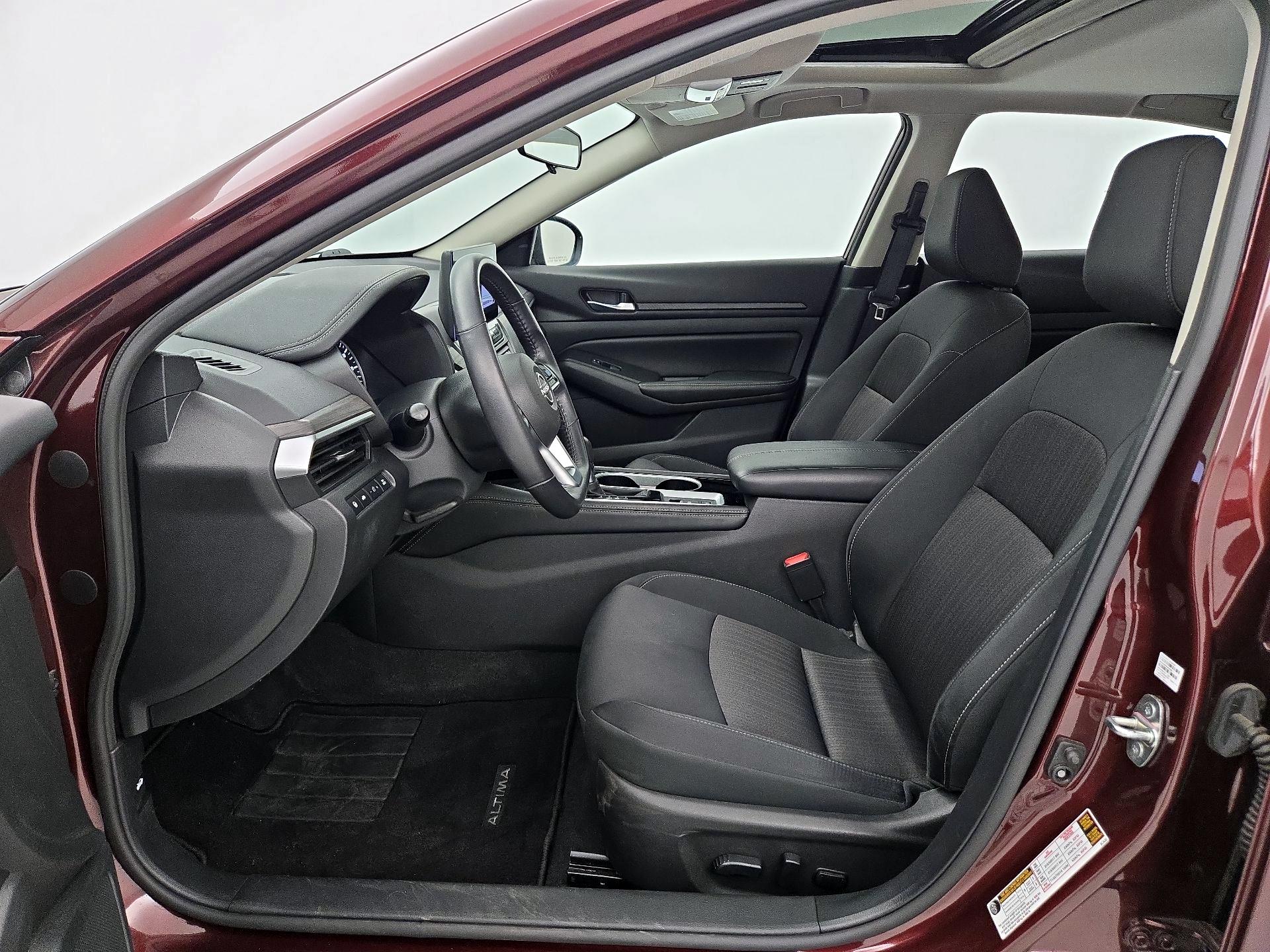 Thumbnail: 2024 Nissan Altima - 11