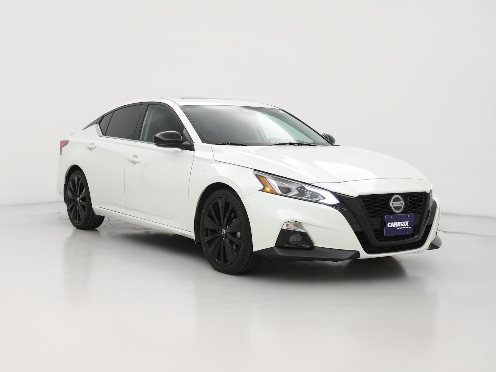 2022 Nissan Altima SR