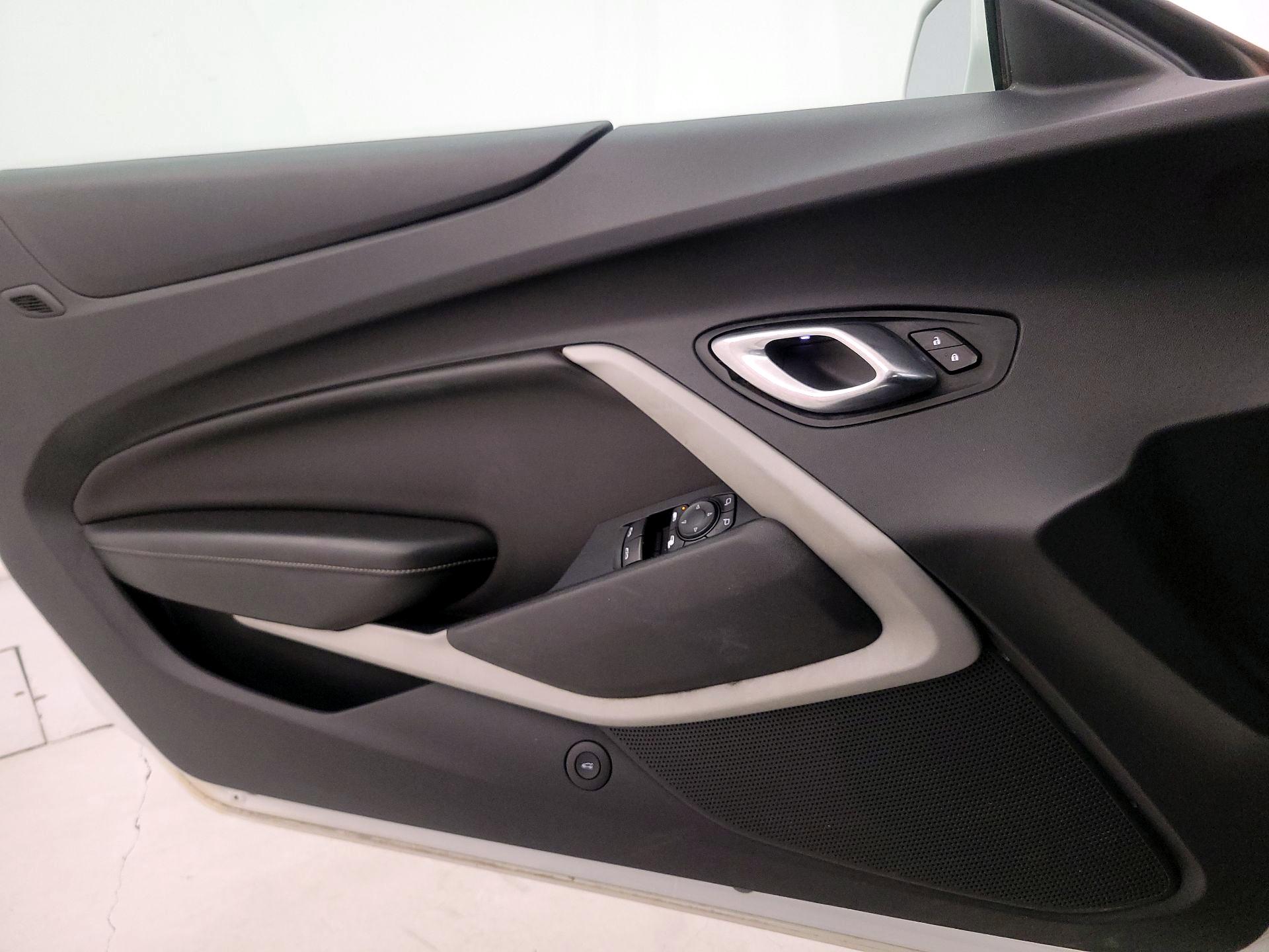 Thumbnail: 2020 Chevrolet Camaro - 12