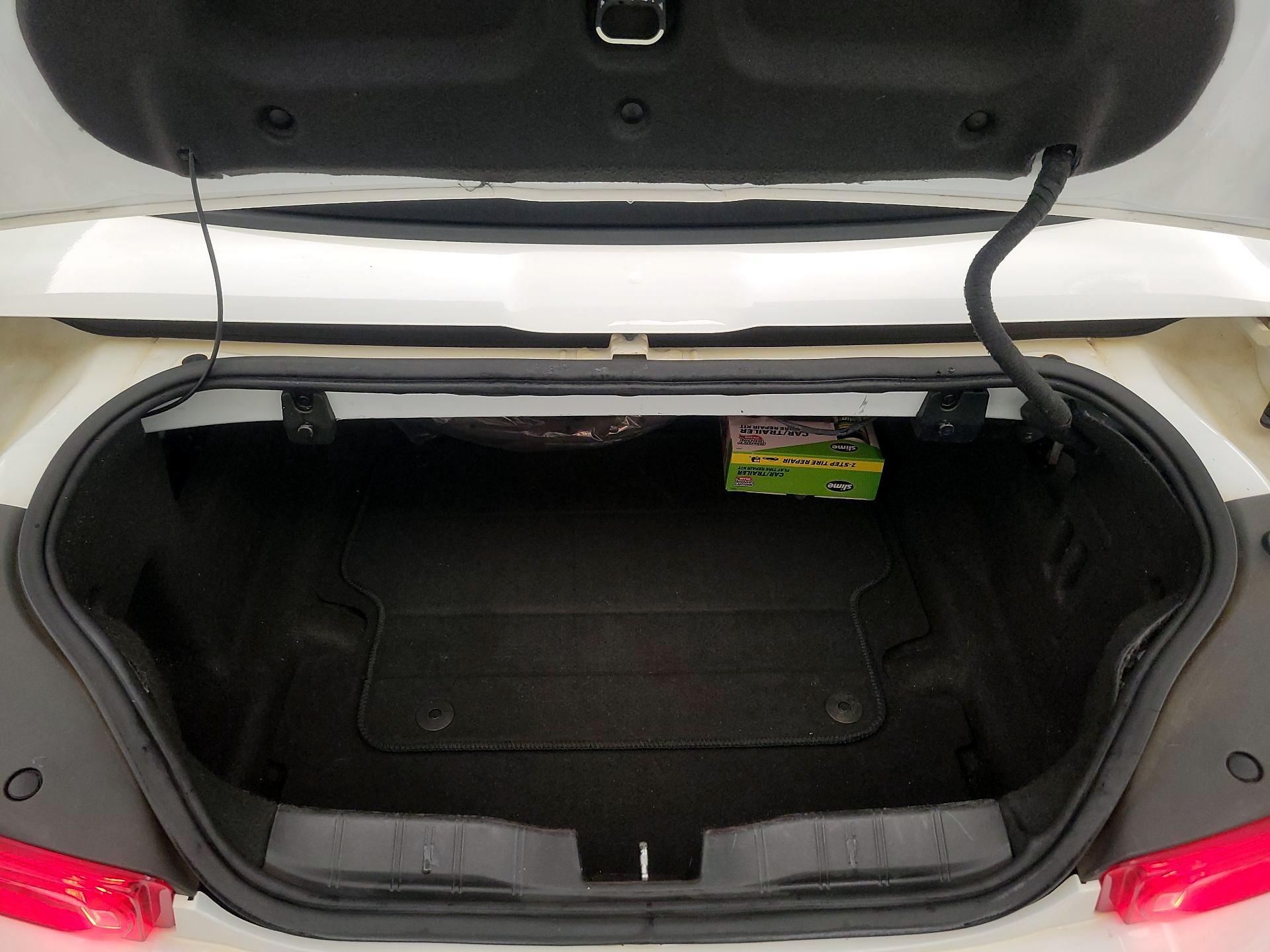 Thumbnail: 2020 Chevrolet Camaro - 20