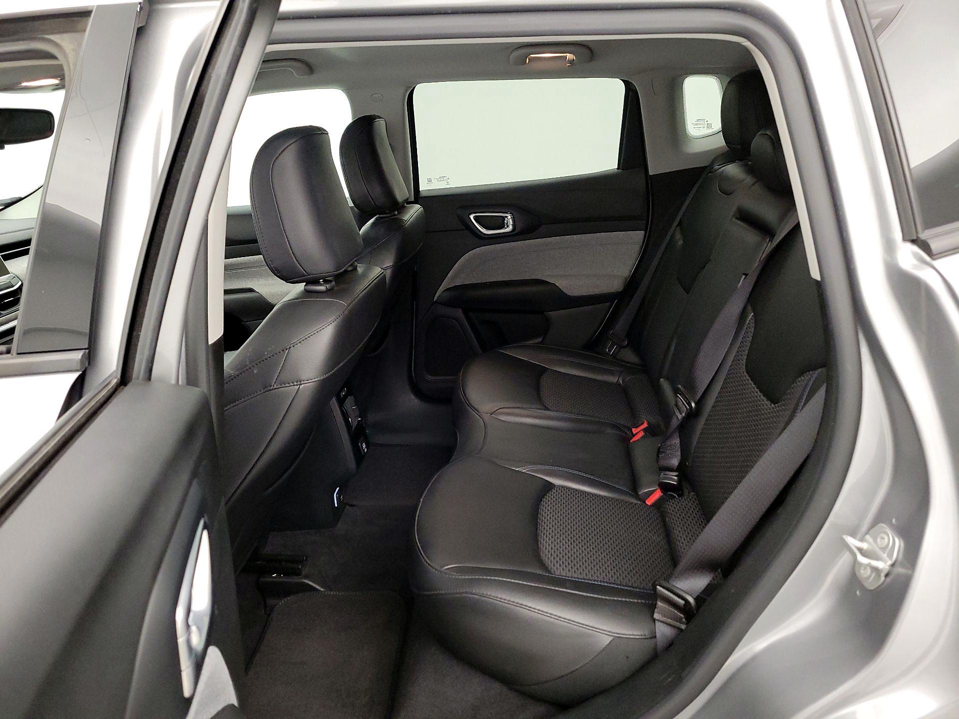 Thumbnail: 2022 Jeep Compass - 19