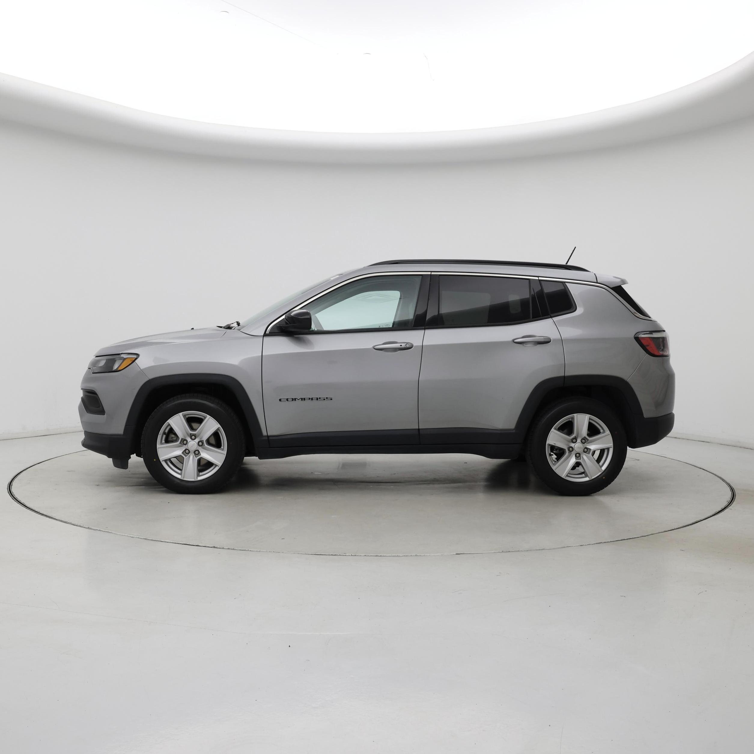 Thumbnail: 2022 Jeep Compass - 3
