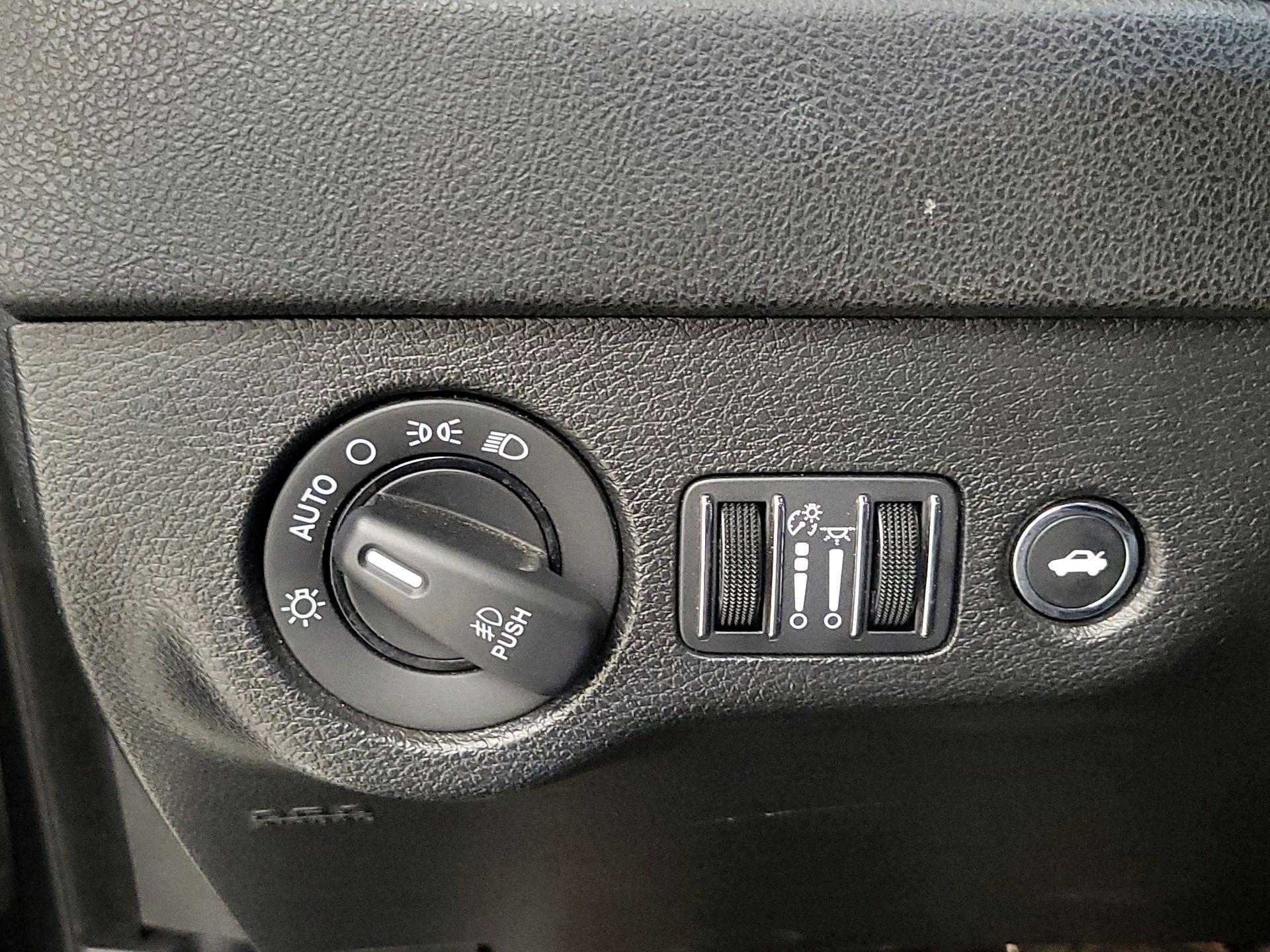 Thumbnail: 2021 Dodge Charger - 13