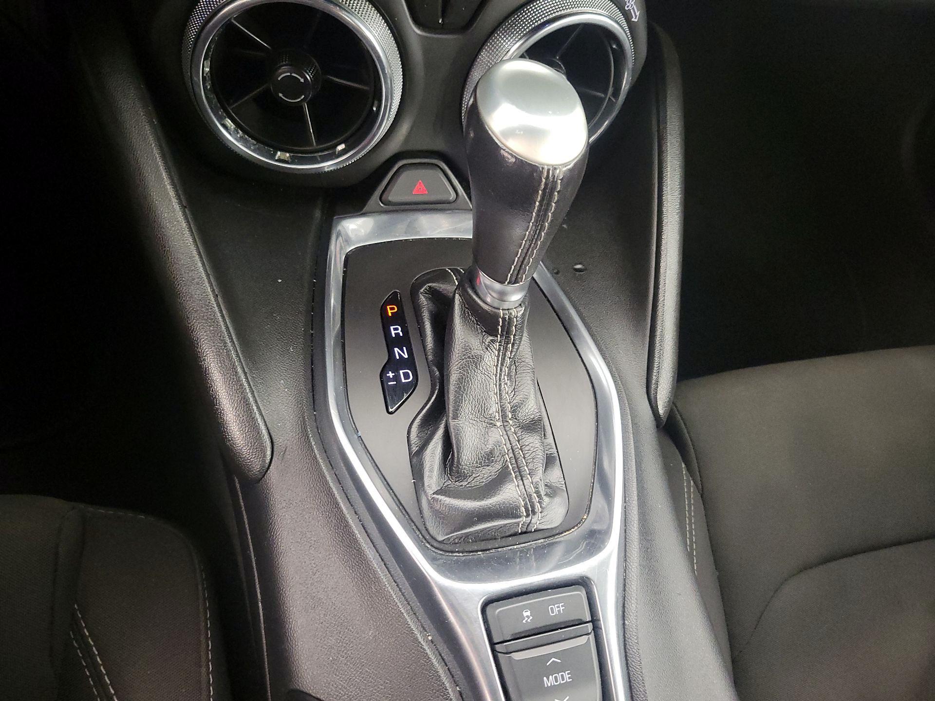 Thumbnail: 2020 Chevrolet Camaro - 17