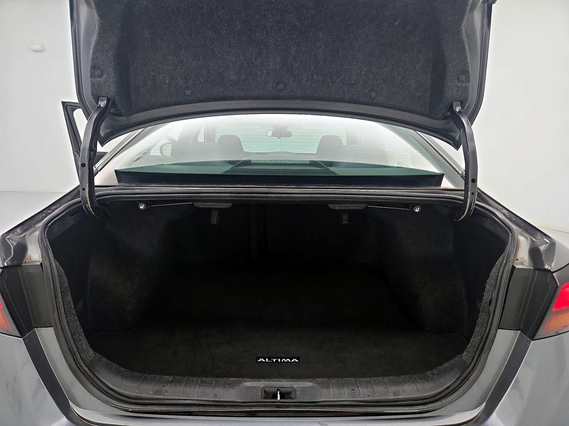 Thumbnail: 2021 Nissan Altima - 20