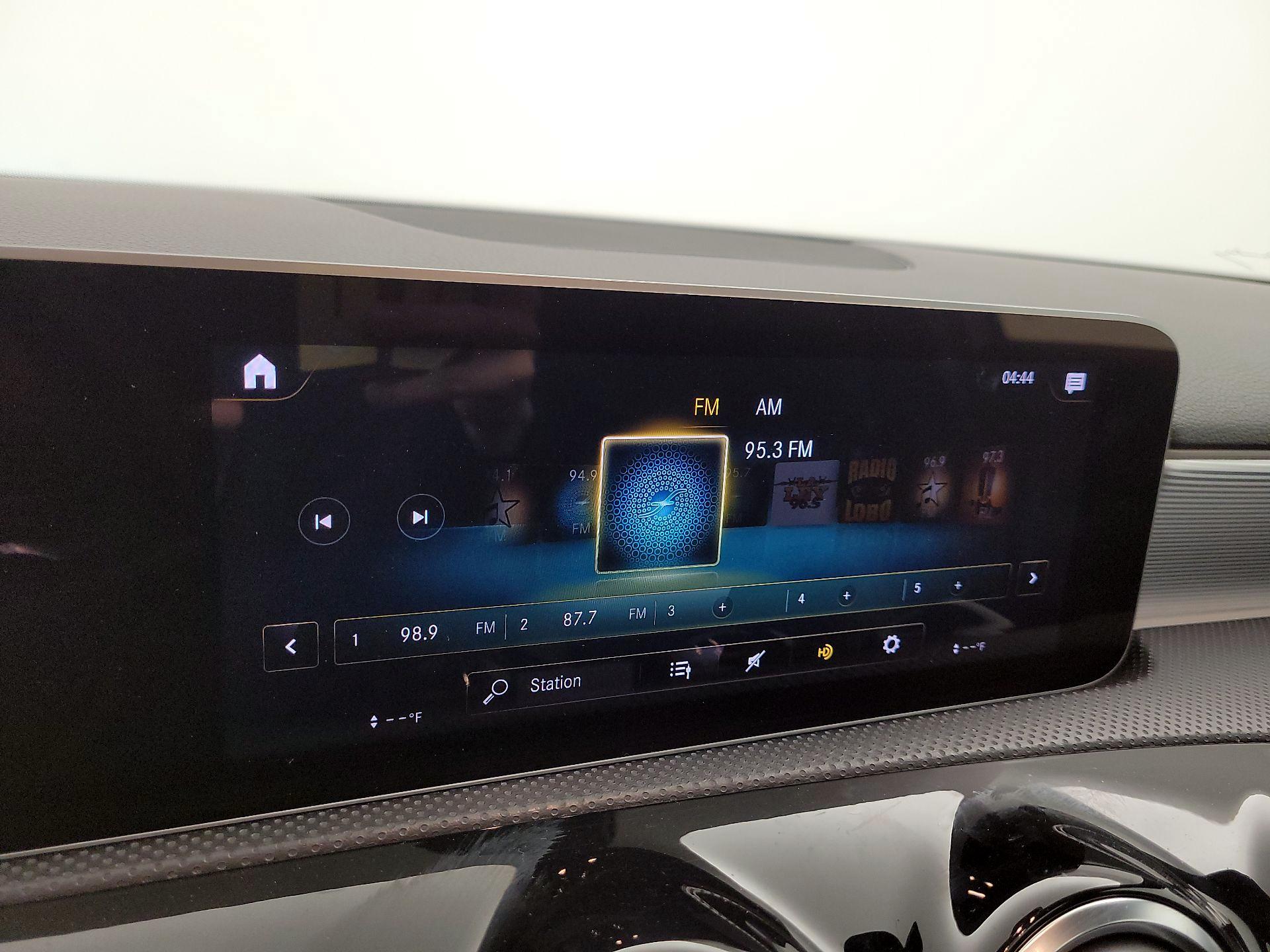 Thumbnail: 2020 Mercedes-Benz A-Class - 15