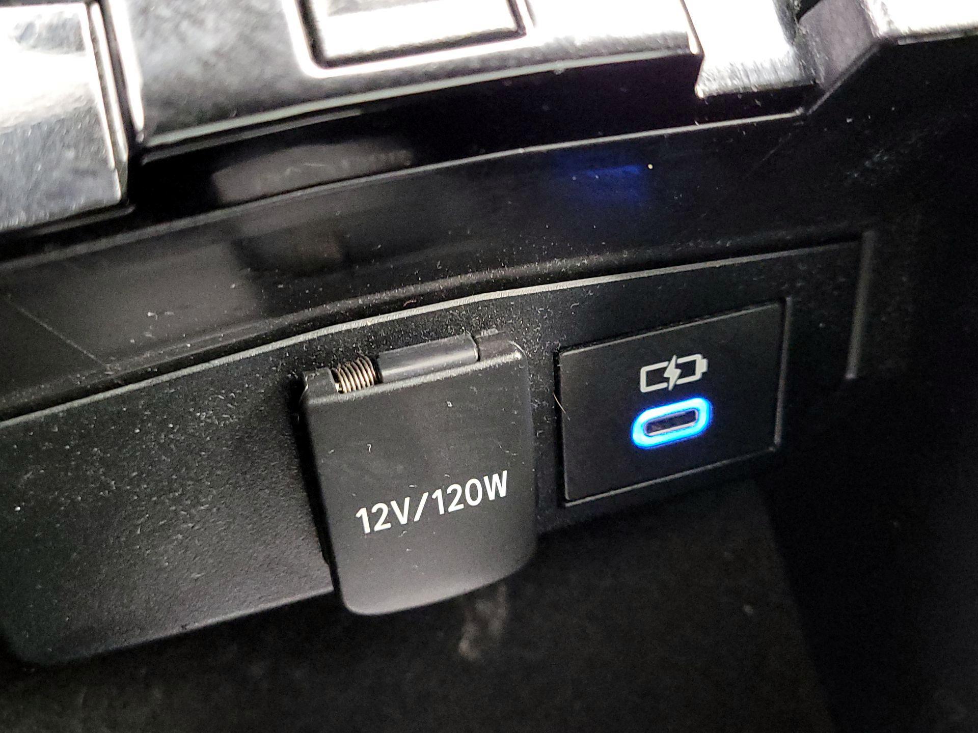 Thumbnail: 2022 Toyota Corolla - 18