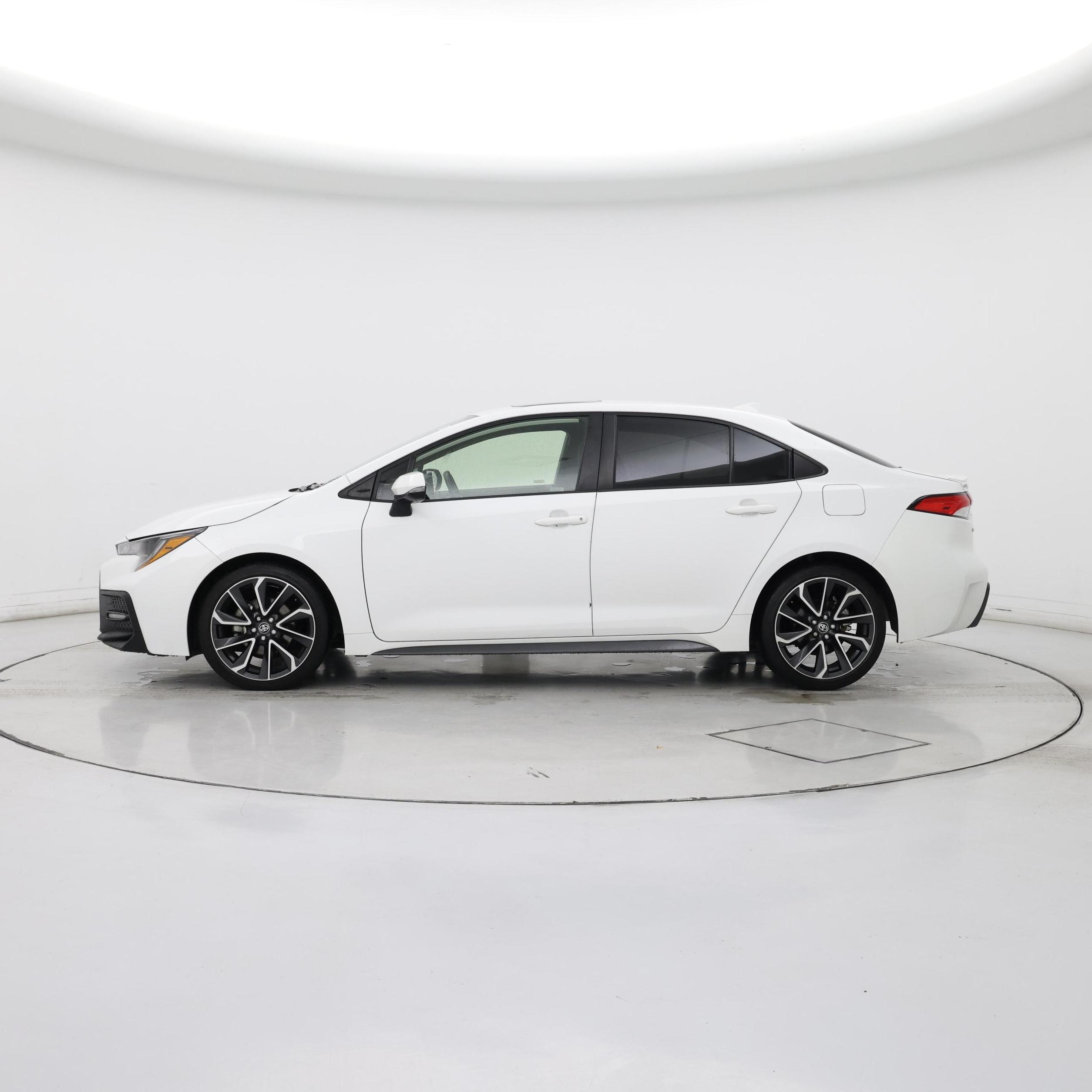 Thumbnail: 2022 Toyota Corolla - 3