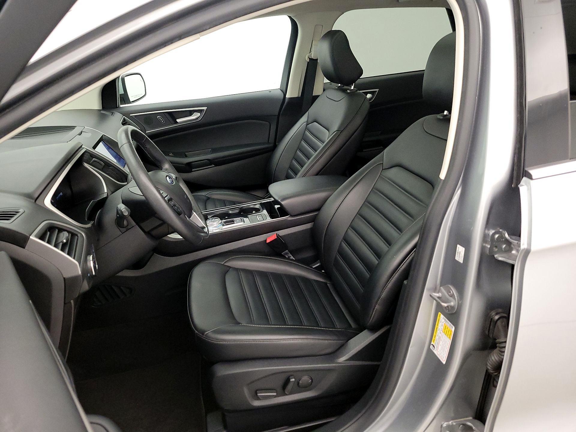 Thumbnail: 2020 Ford Edge - 11