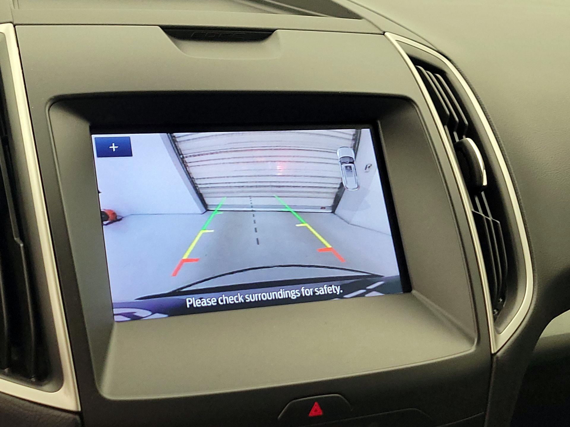 Thumbnail: 2020 Ford Edge - 15