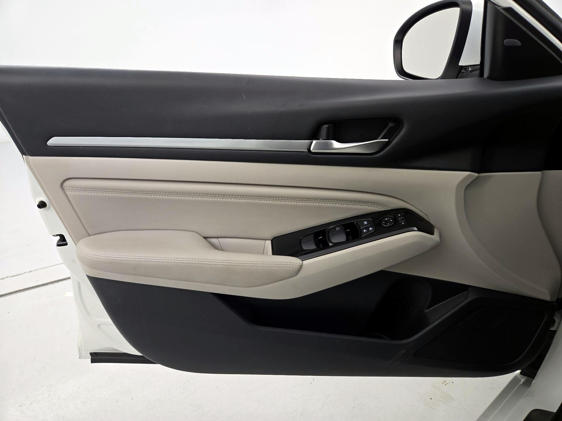 Thumbnail: 2023 Nissan Altima - 12