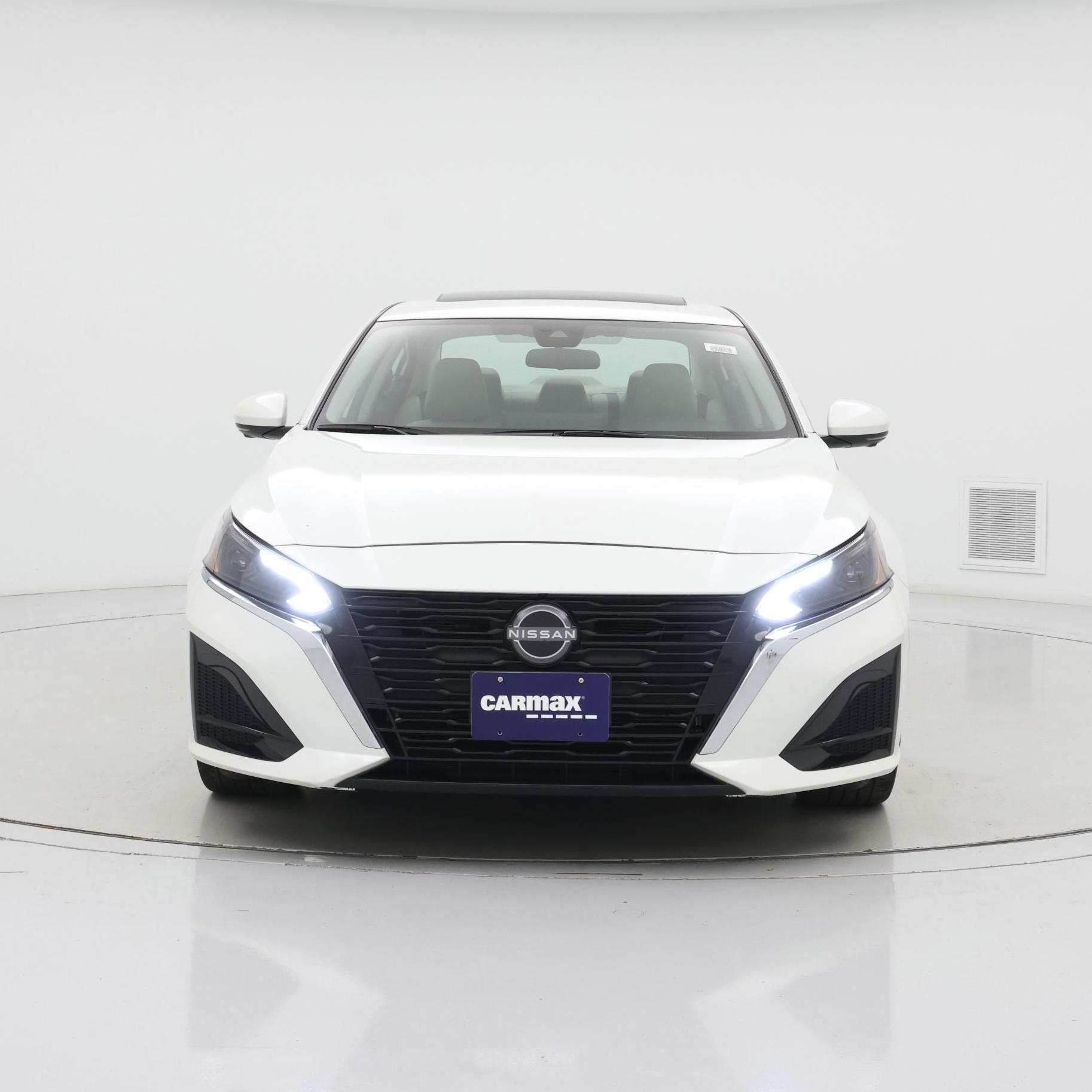 Thumbnail: 2023 Nissan Altima - 5