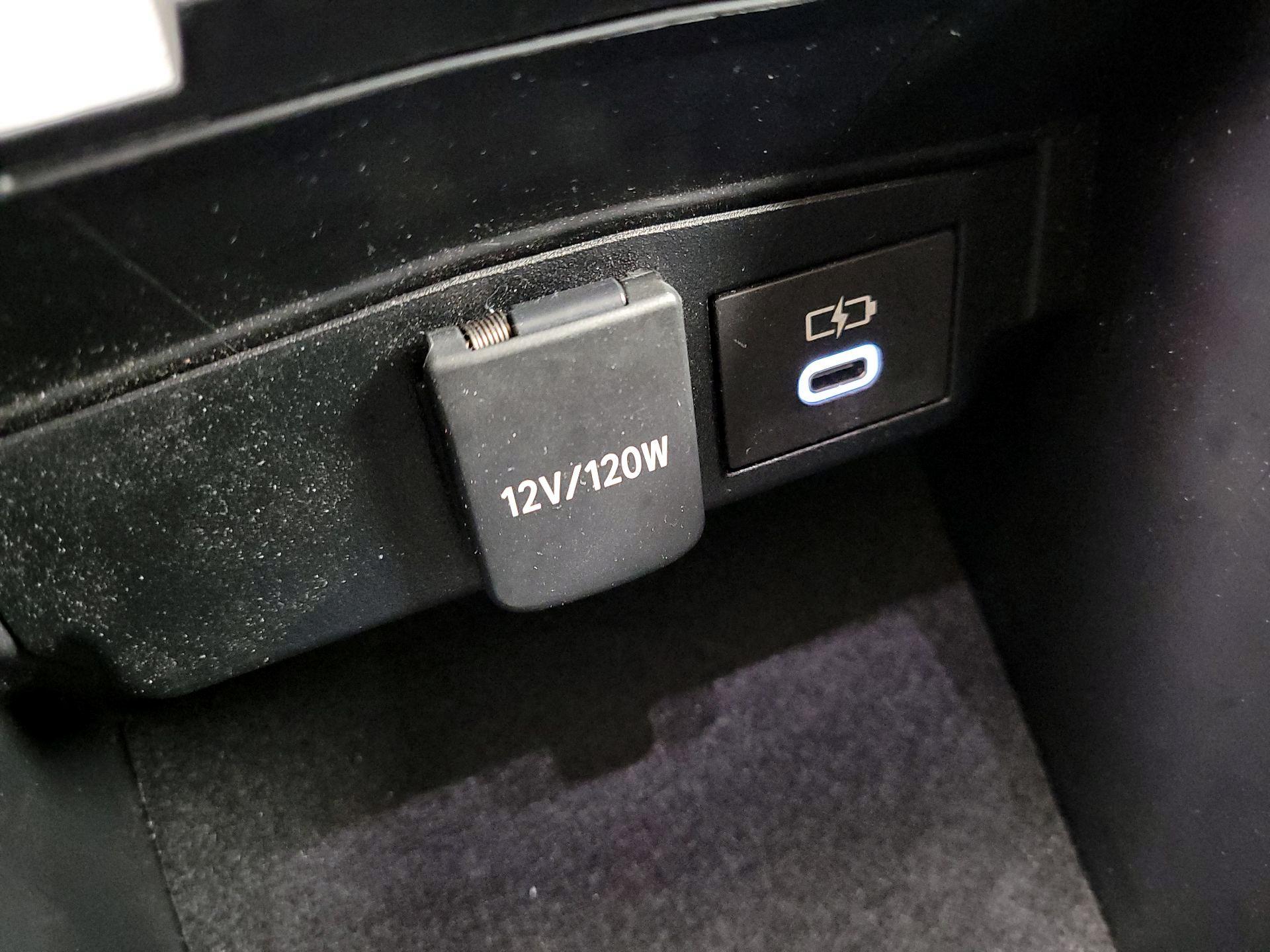 Thumbnail: 2024 Toyota Corolla - 18