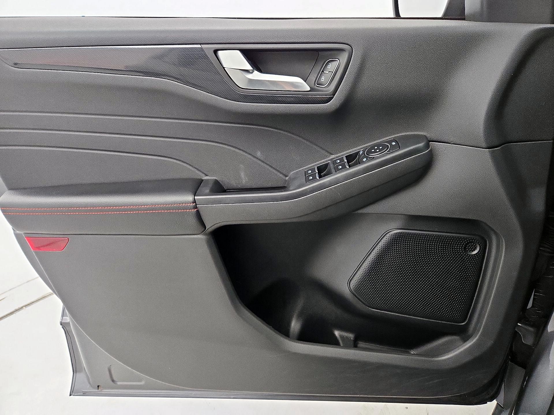 Thumbnail: 2023 Ford Escape - 12