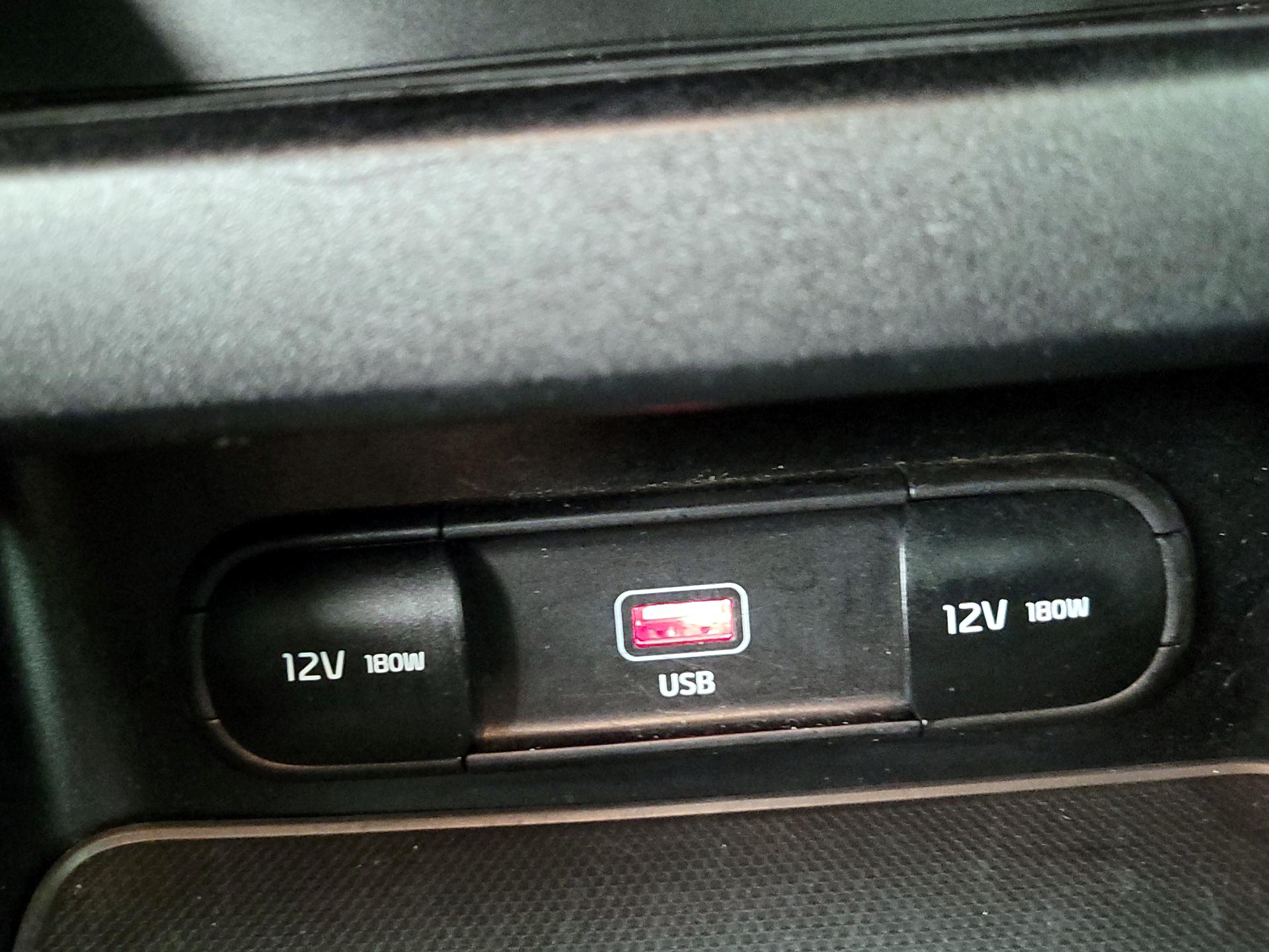 Thumbnail: 2023 Kia Forte - 18