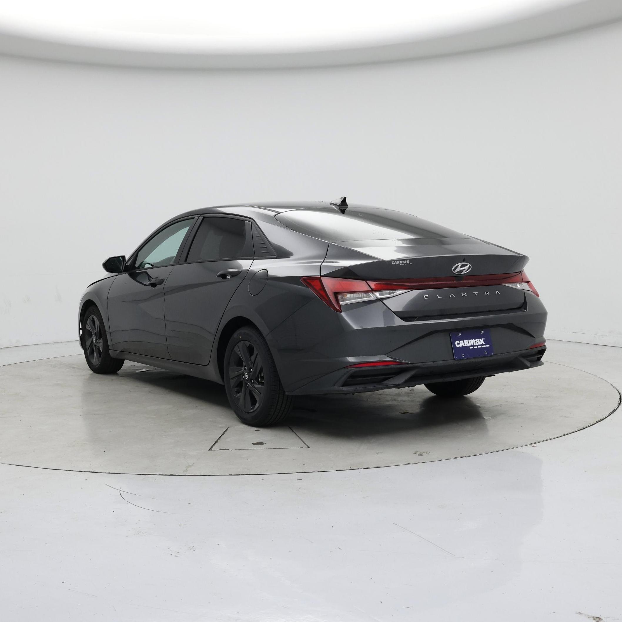 Thumbnail: 2021 Hyundai Elantra - 2