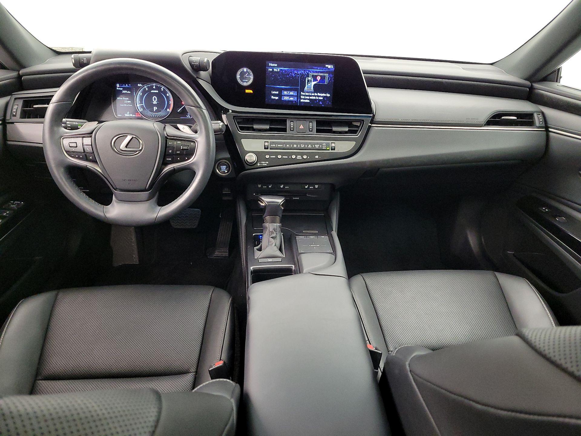 Thumbnail: 2022 Lexus ES - 9