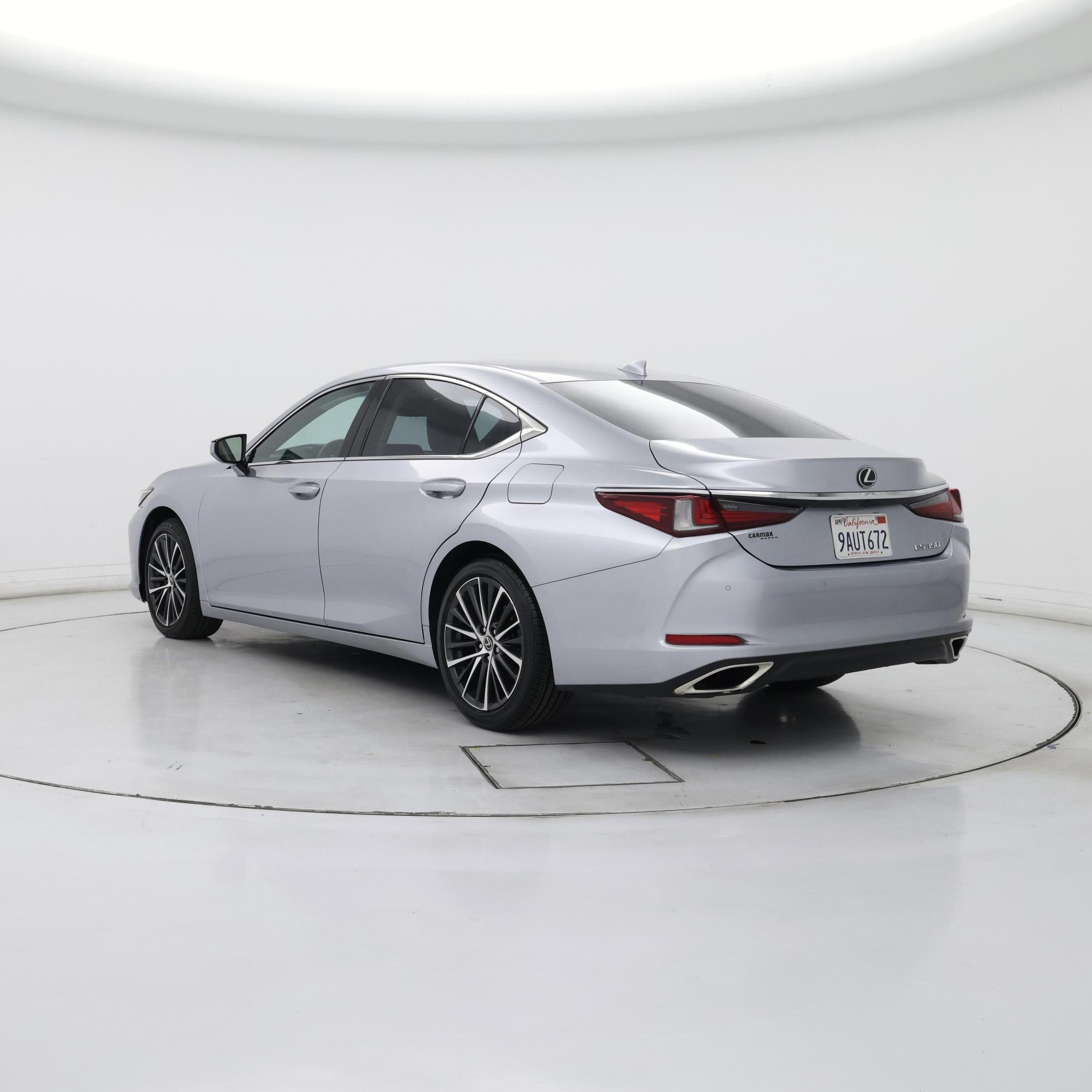 Thumbnail: 2022 Lexus ES - 2
