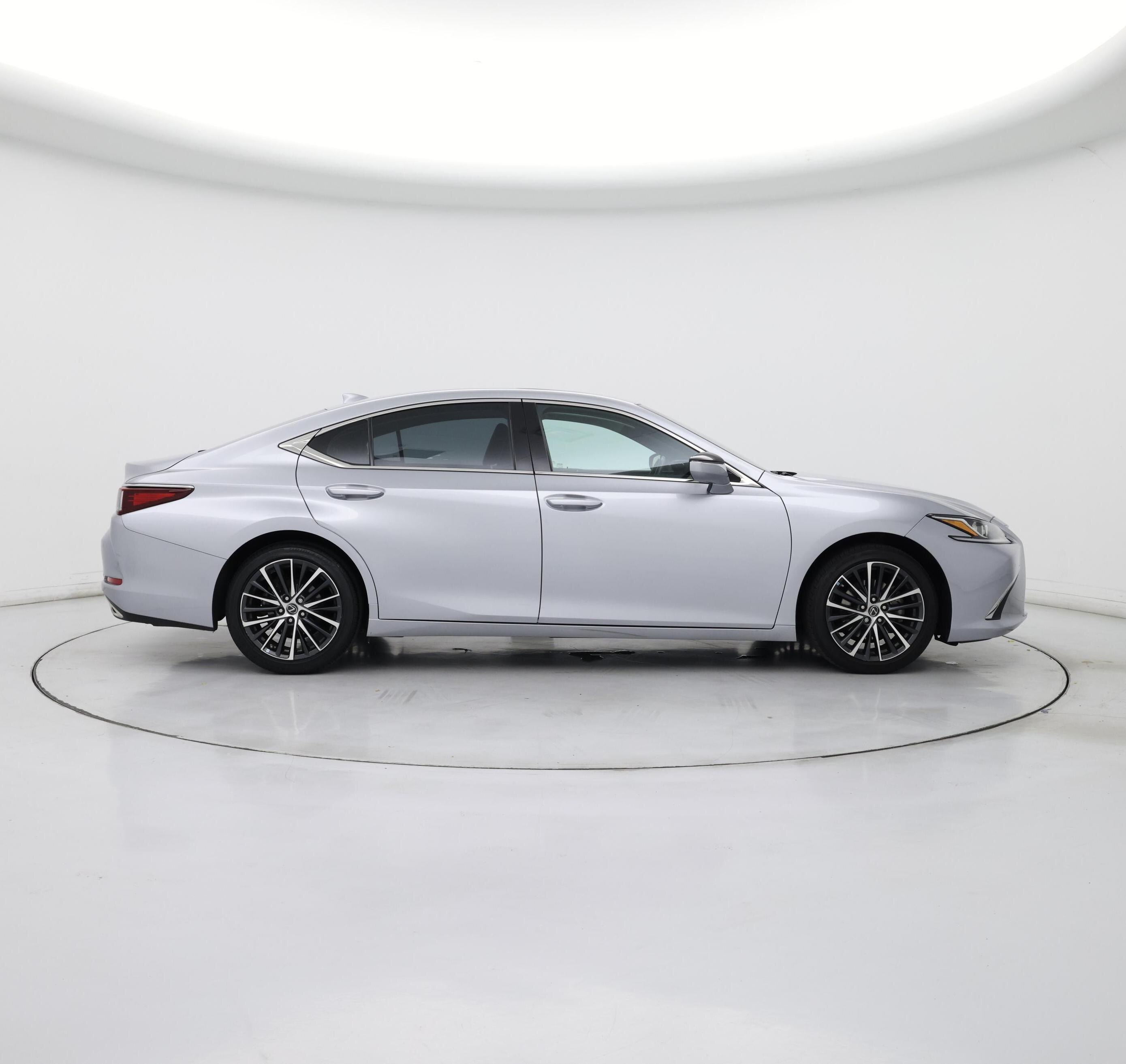 Thumbnail: 2022 Lexus ES - 7