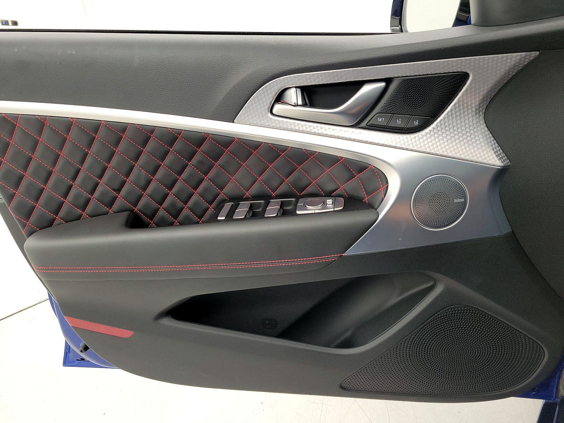 Thumbnail: 2023 Genesis G70 - 12