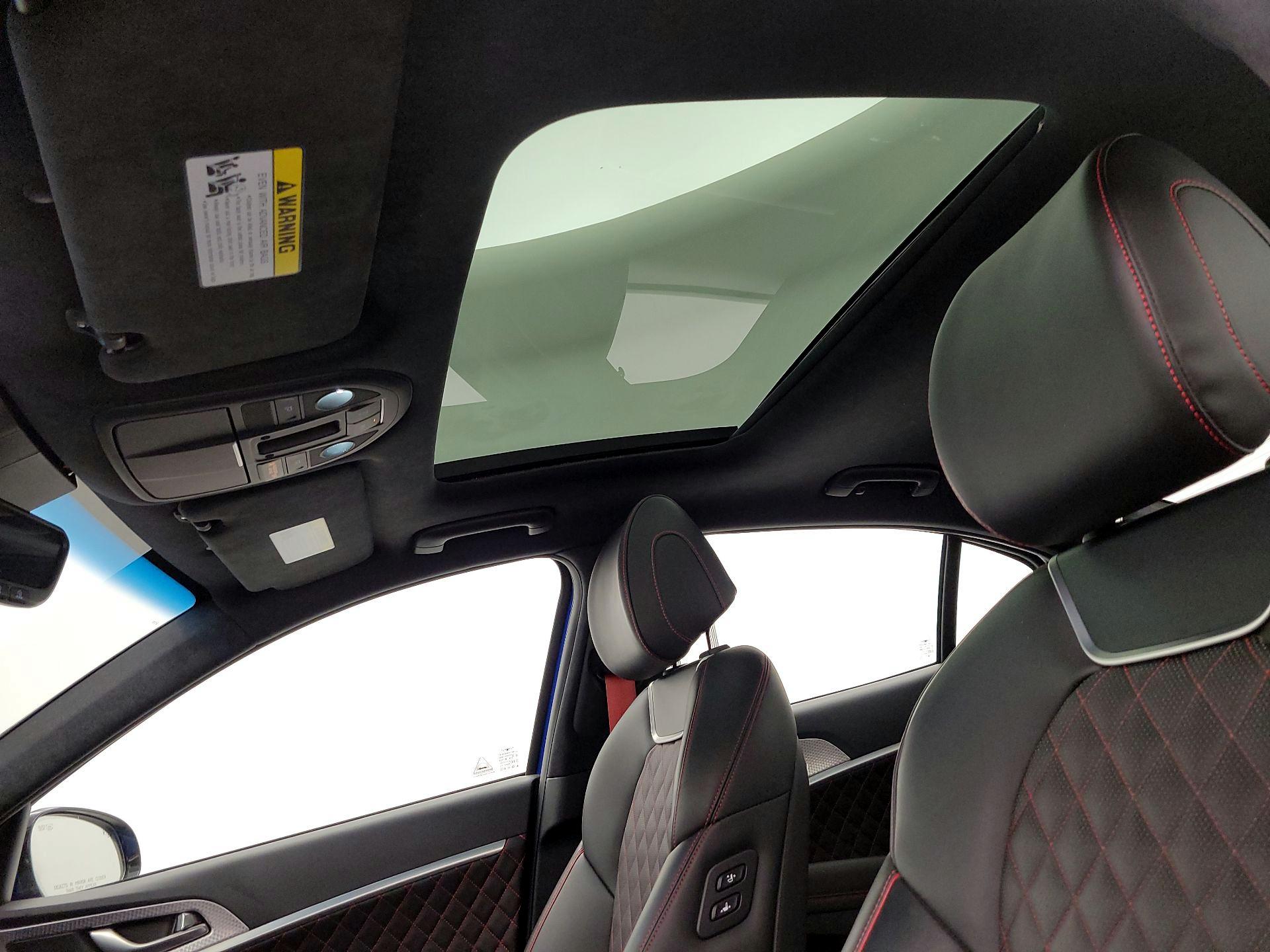 Thumbnail: 2023 Genesis G70 - 20