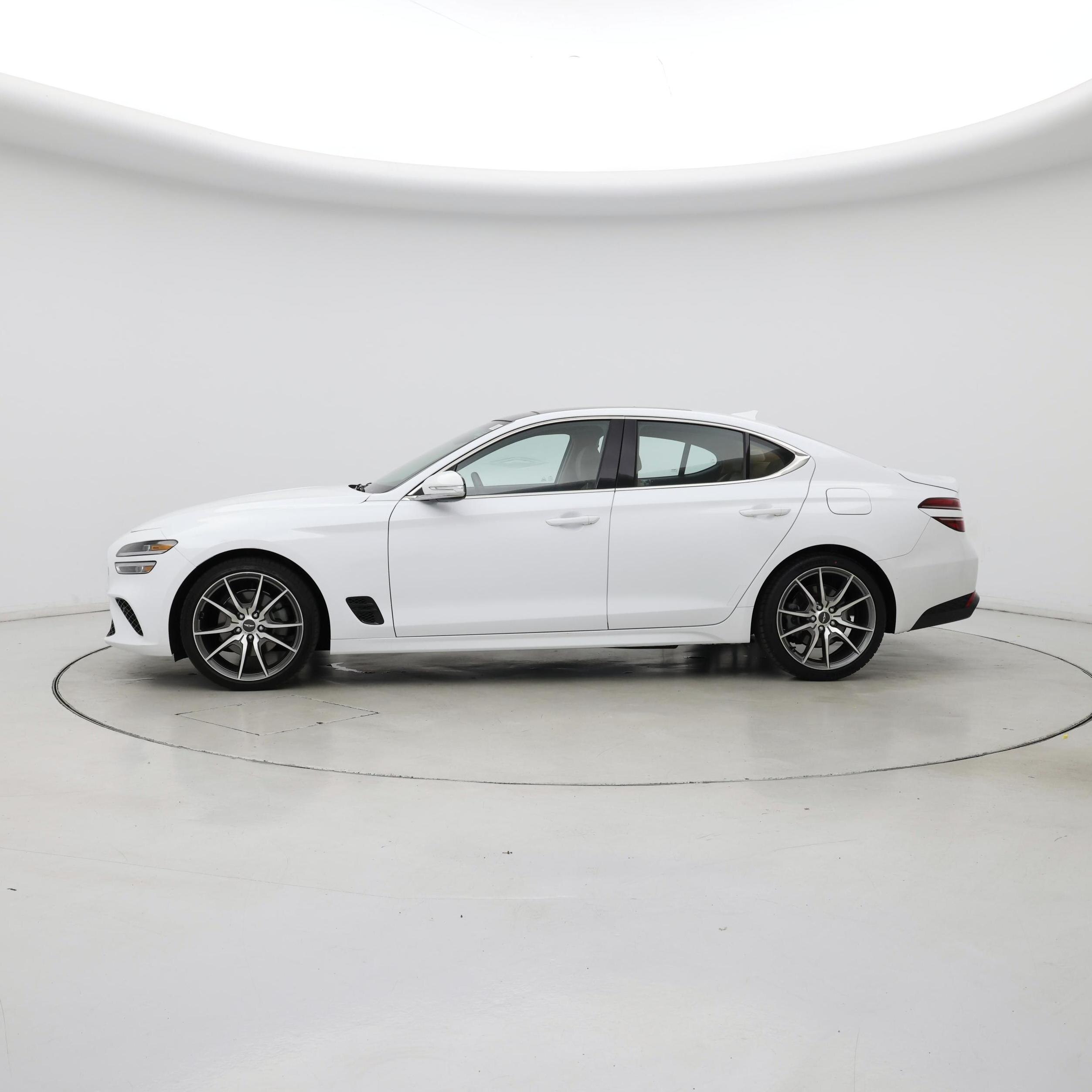 Thumbnail: 2022 Genesis G70 - 3