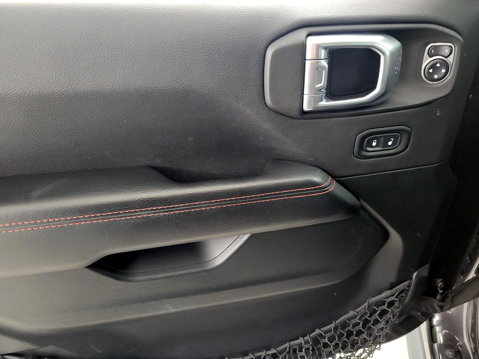 Thumbnail: 2021 Jeep Gladiator - 12