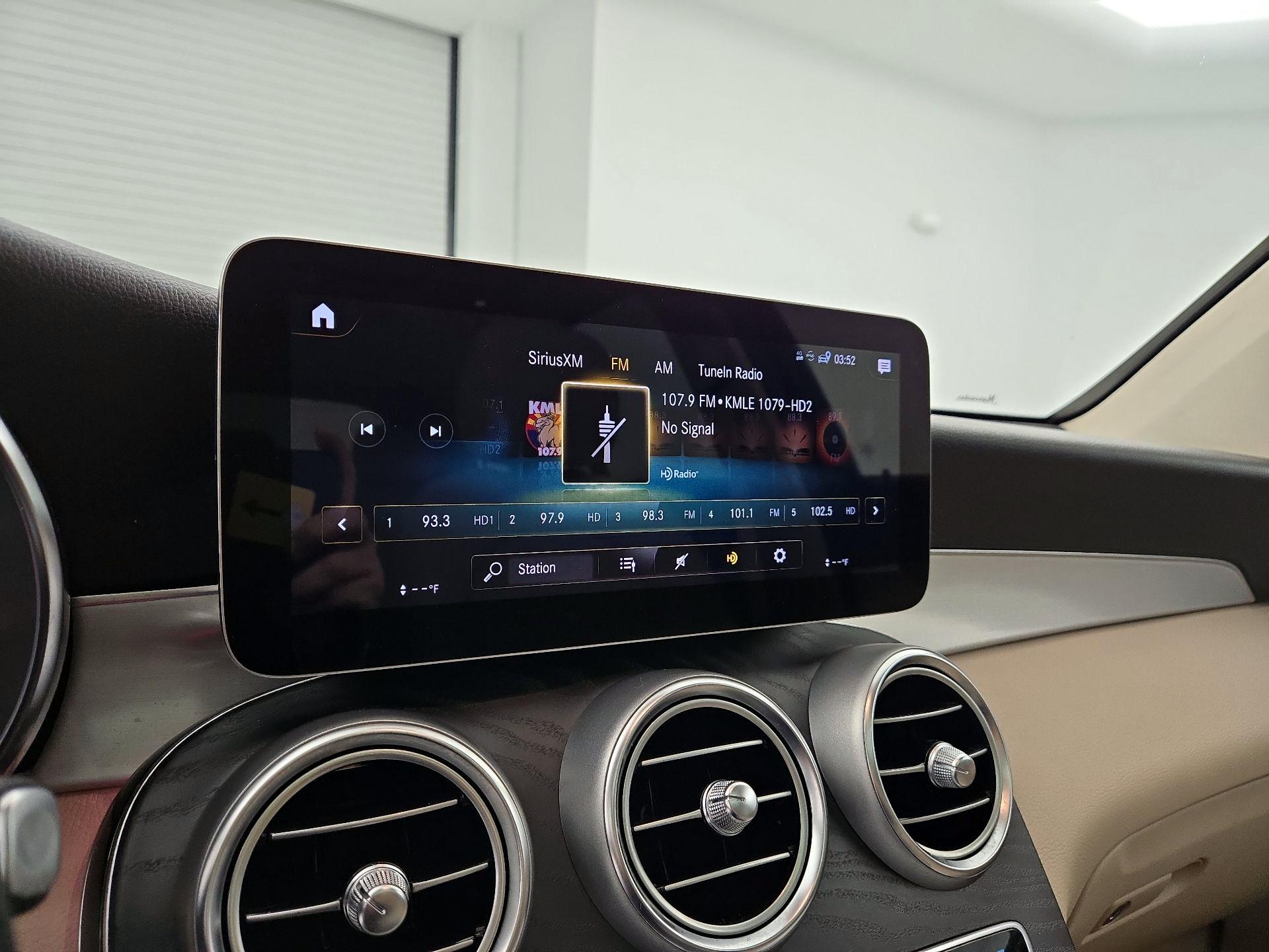 Thumbnail: 2022 Mercedes-Benz GLC - 15