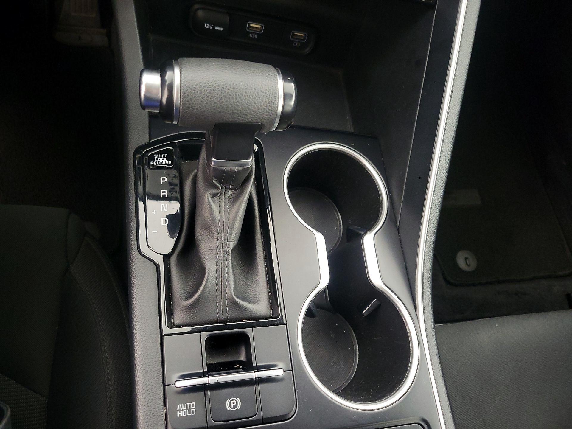 Thumbnail: 2022 Kia K5 - 17