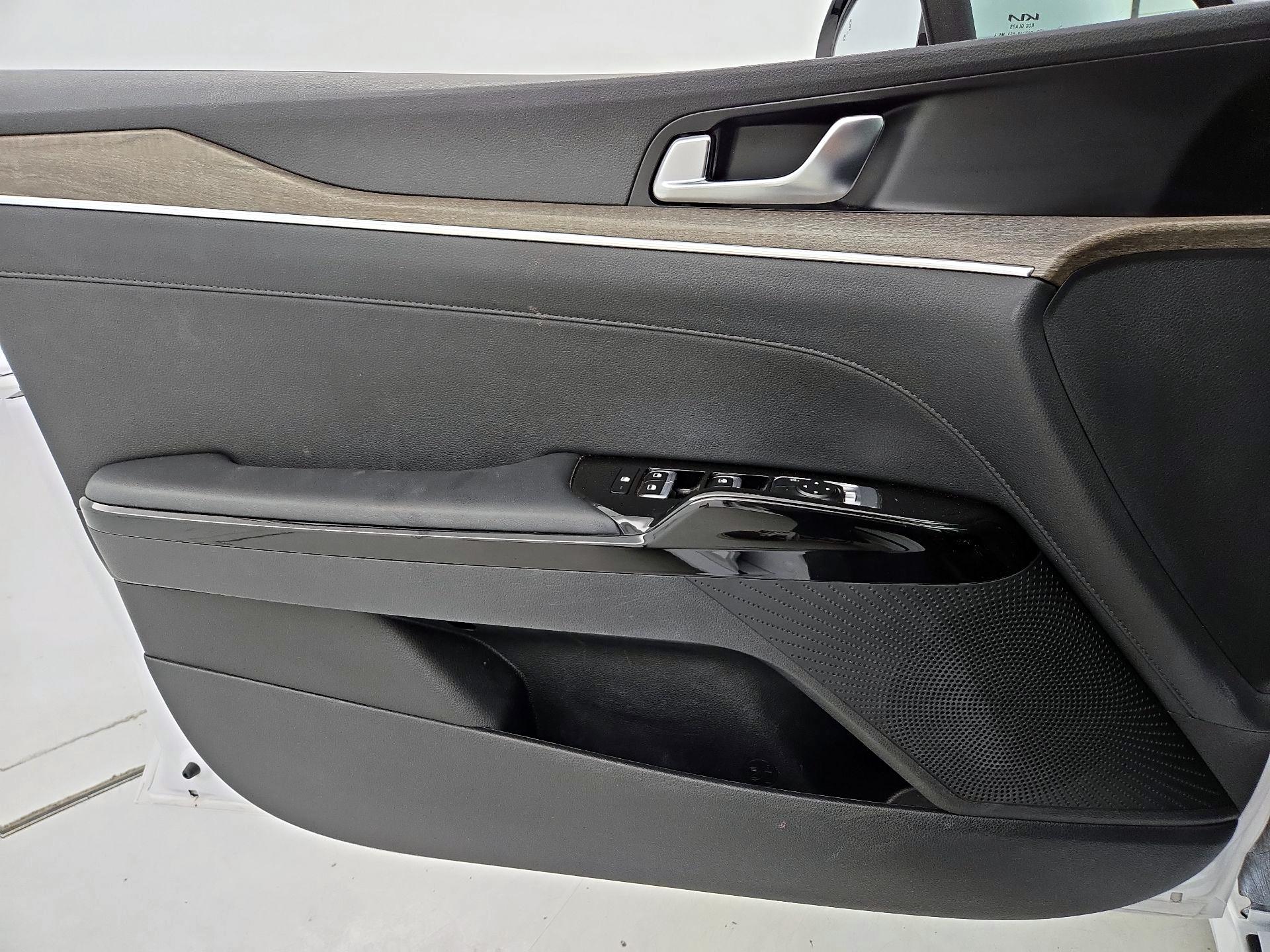 Thumbnail: 2023 Kia K5 - 12