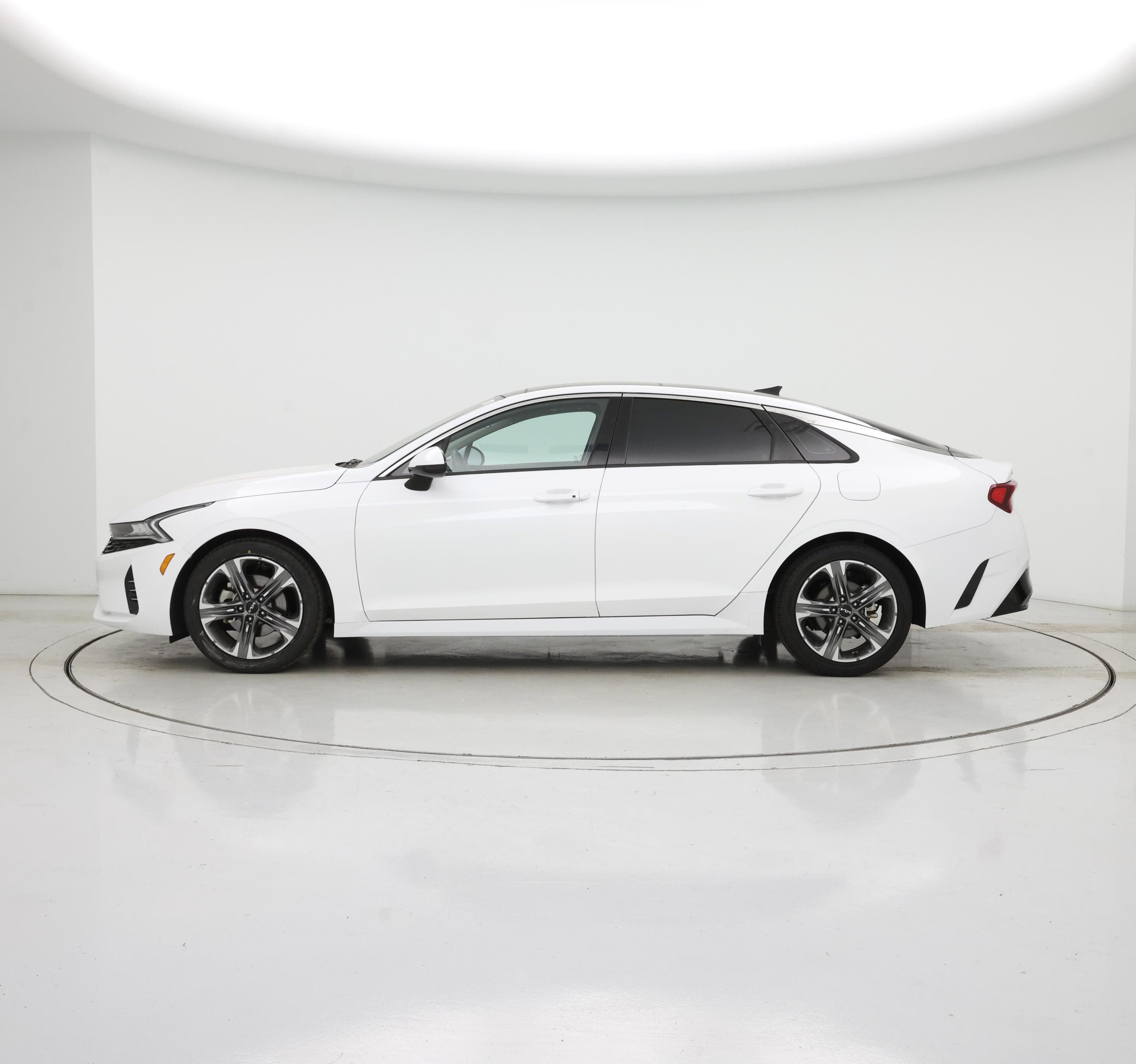 Thumbnail: 2023 Kia K5 - 3