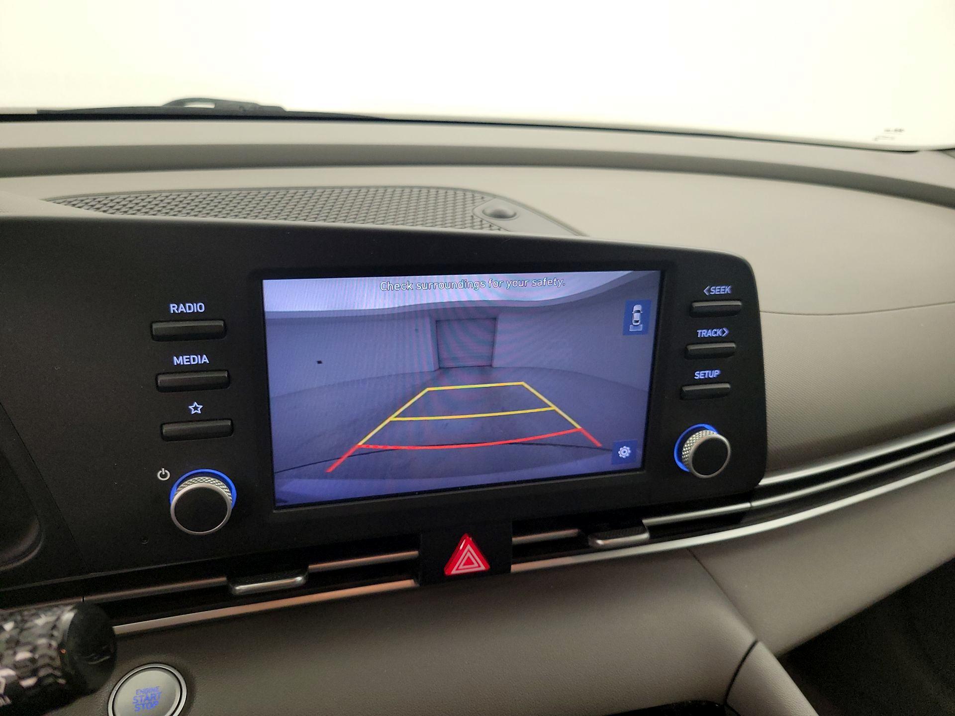 Thumbnail: 2021 Hyundai Elantra - 14