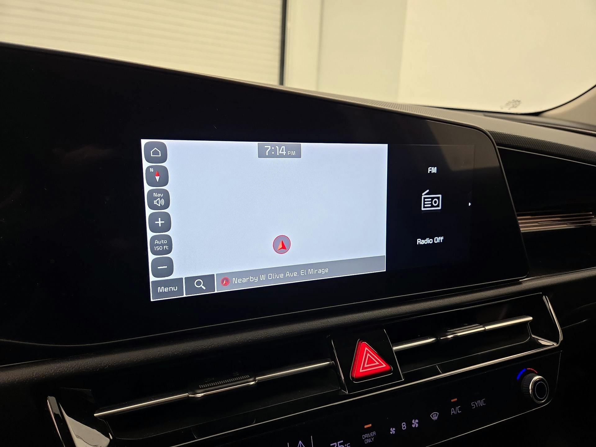 Thumbnail: 2023 Kia Niro - 14