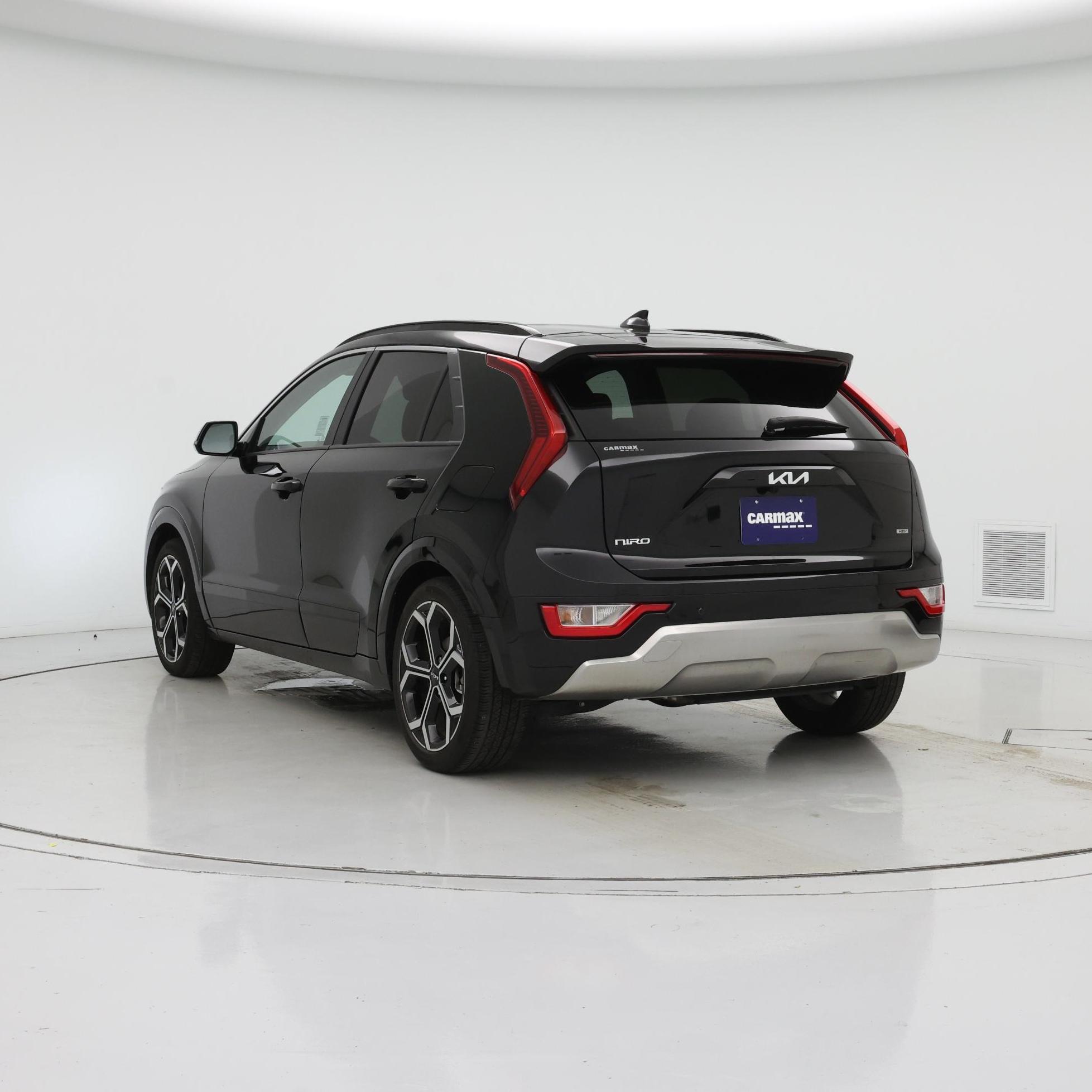 Thumbnail: 2023 Kia Niro - 2