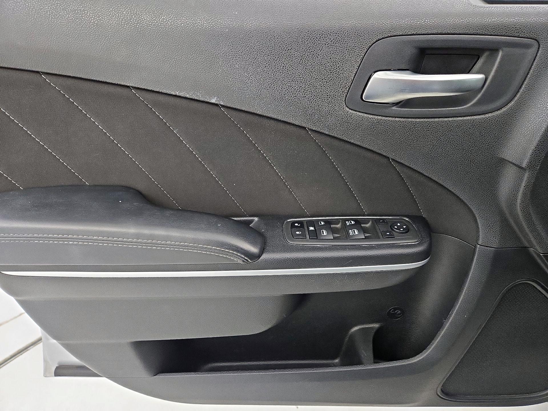 Thumbnail: 2022 Dodge Charger - 12