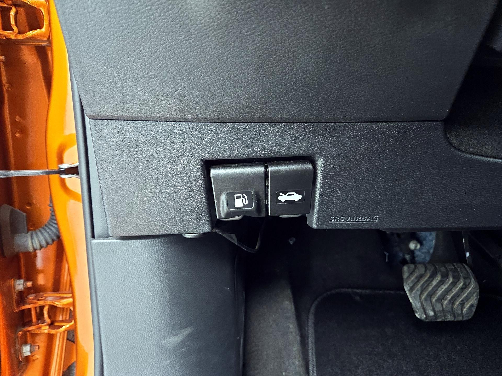 Thumbnail: 2023 Nissan Kicks - 13