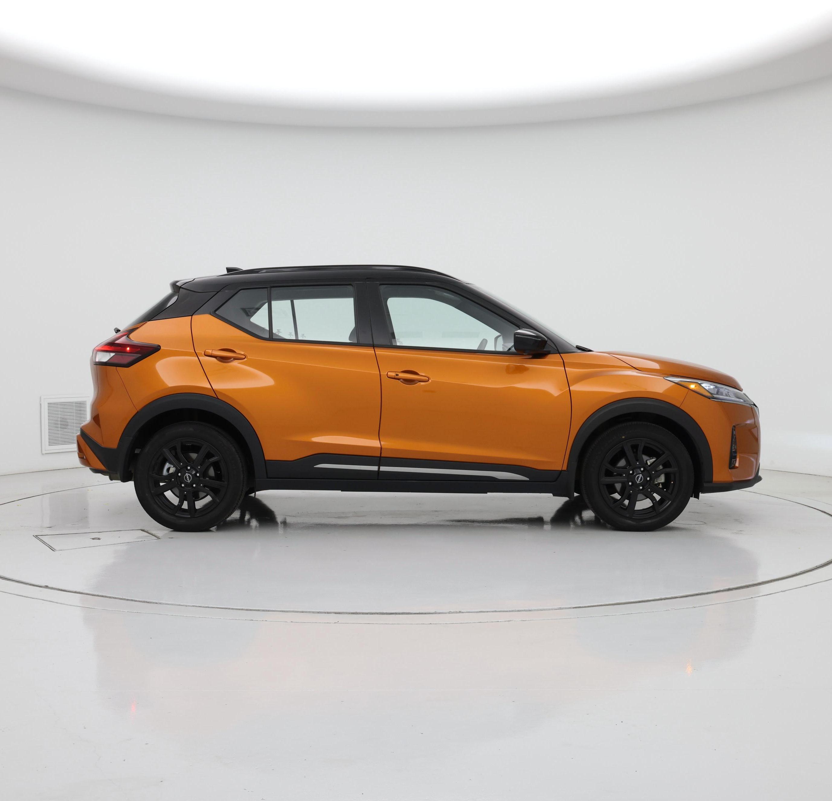 Thumbnail: 2023 Nissan Kicks - 7