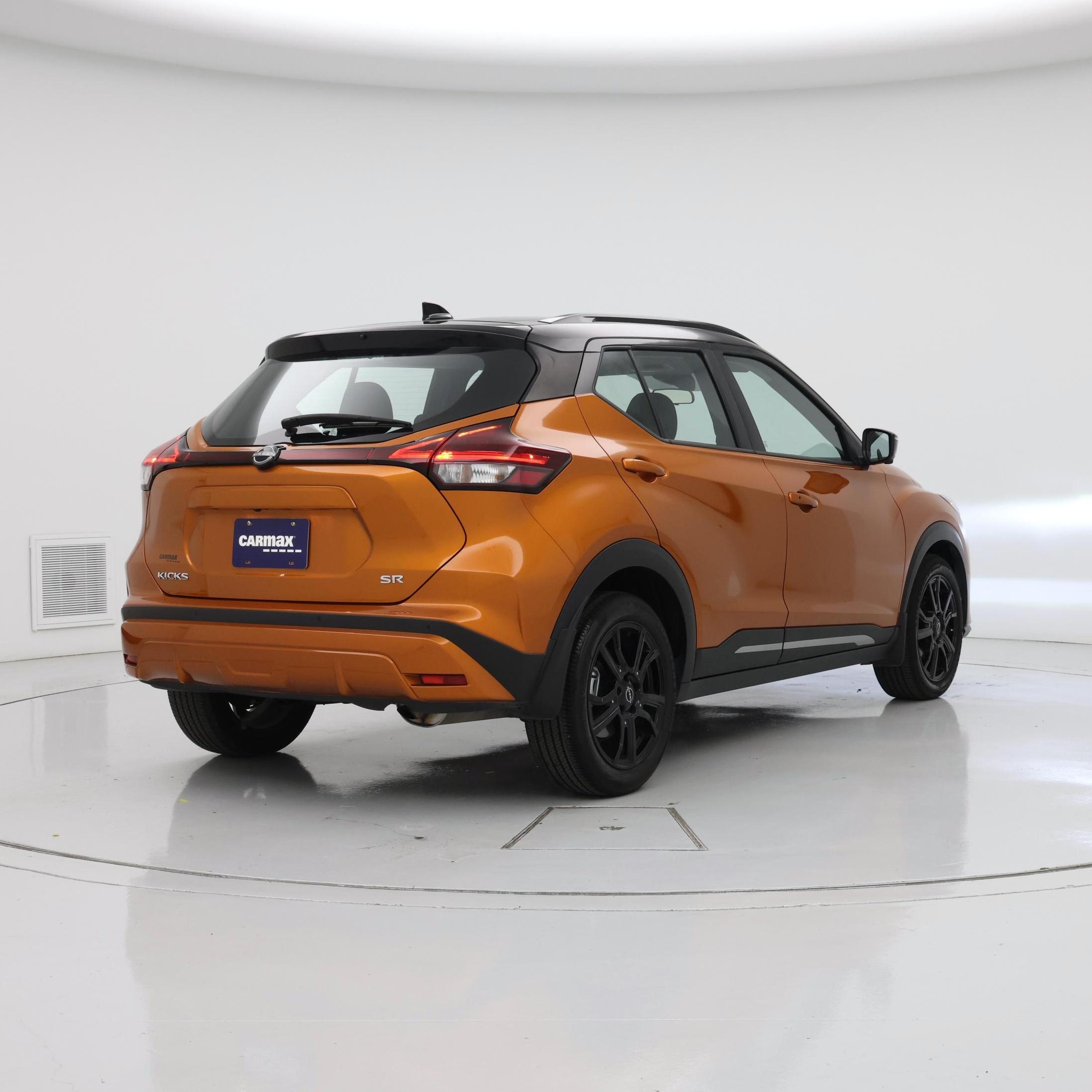 Thumbnail: 2023 Nissan Kicks - 8