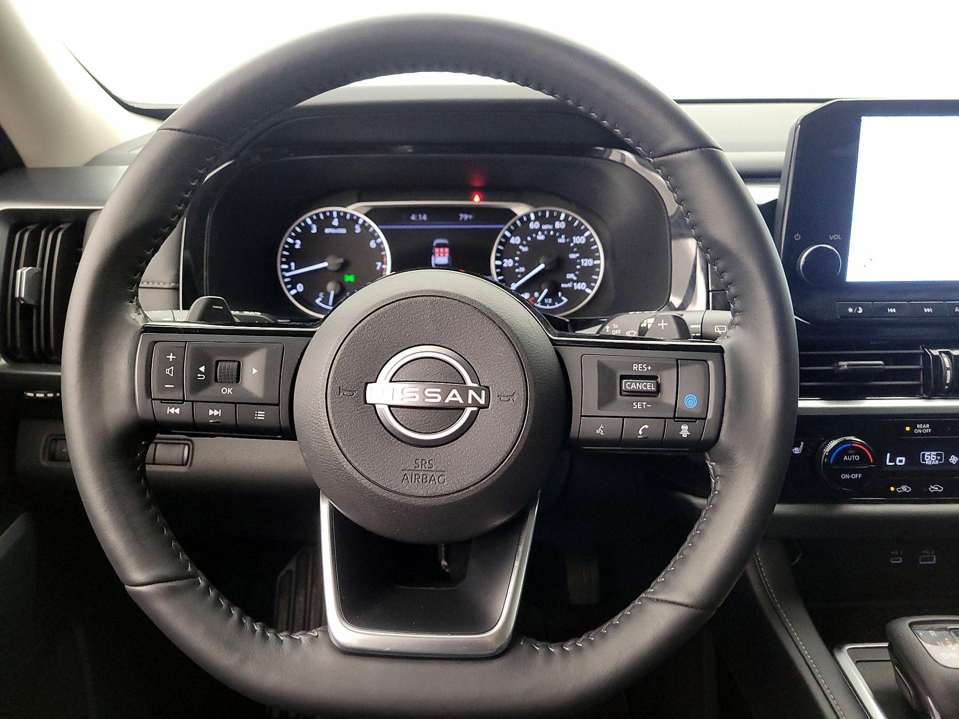 Thumbnail: 2023 Nissan Pathfinder - 10