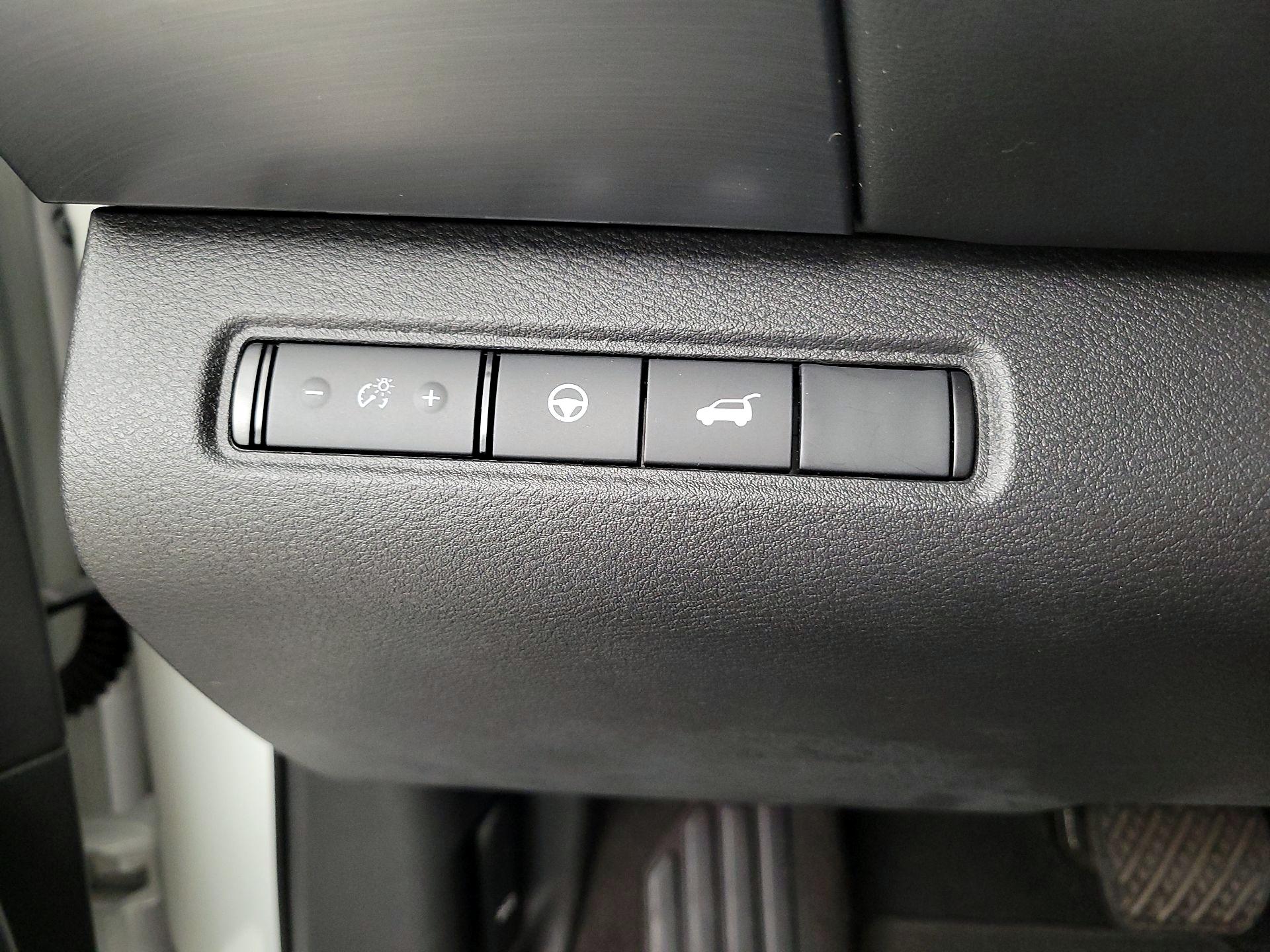 Thumbnail: 2023 Nissan Pathfinder - 13