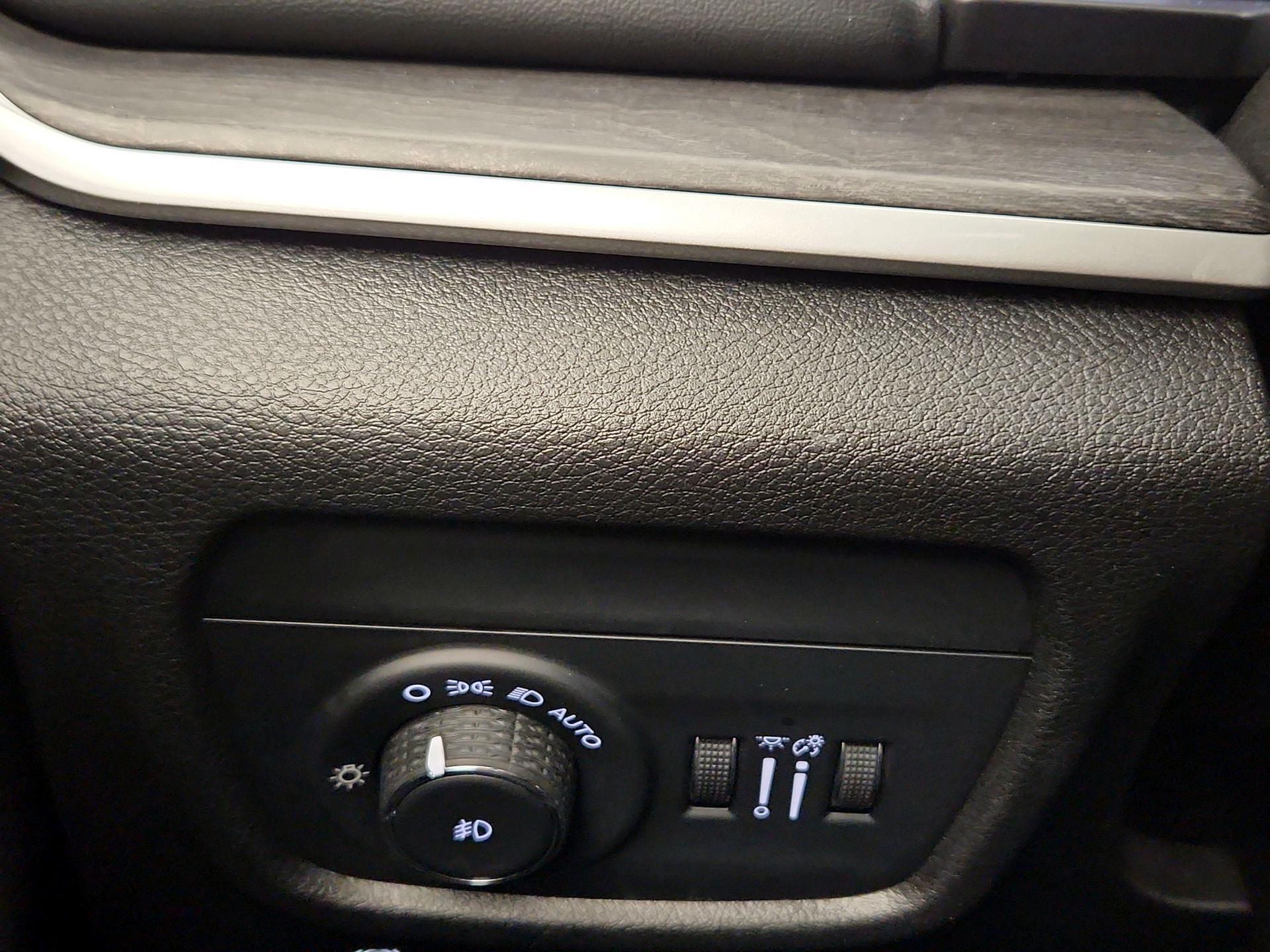 Thumbnail: 2022 Jeep Grand Cherokee - 13