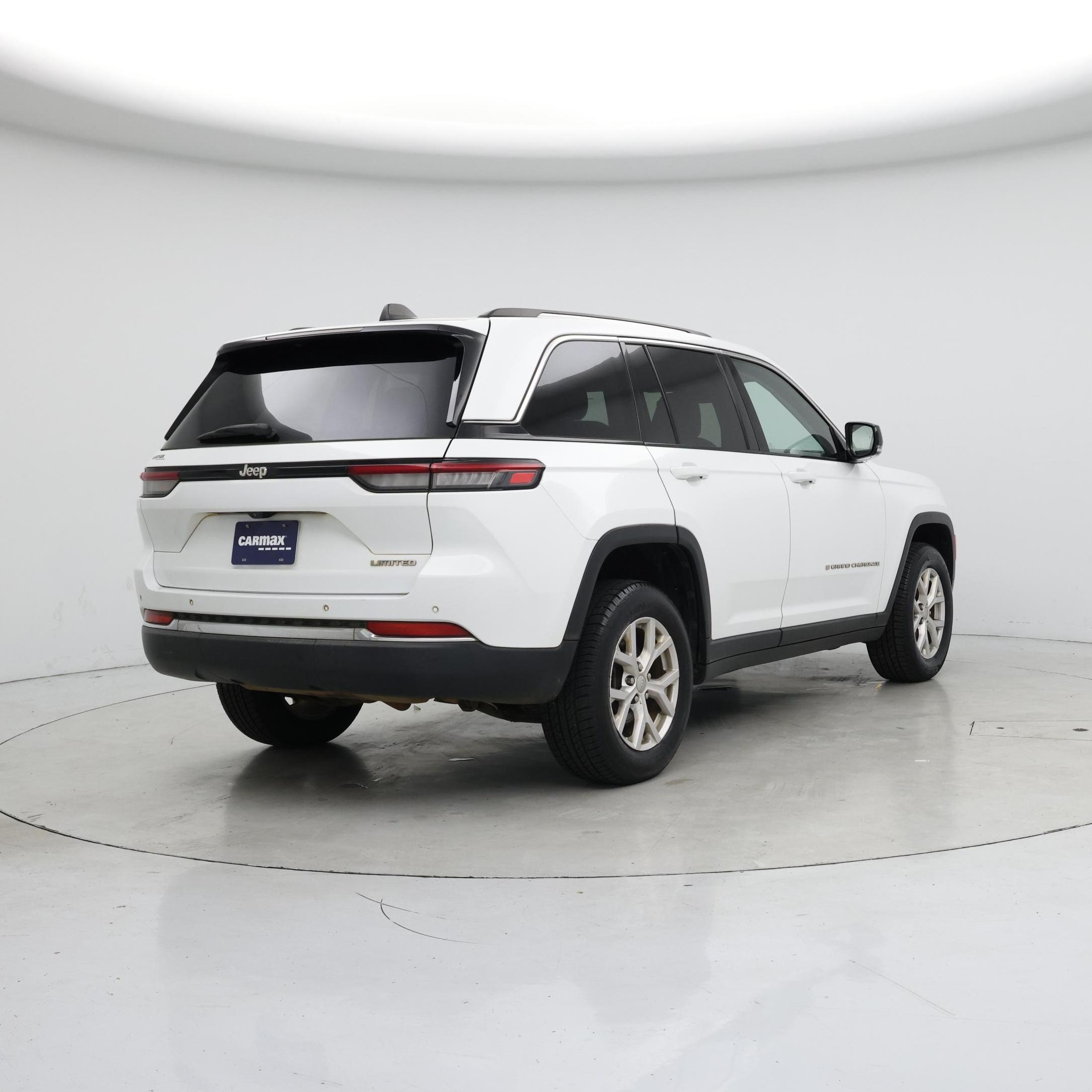 Thumbnail: 2022 Jeep Grand Cherokee - 8